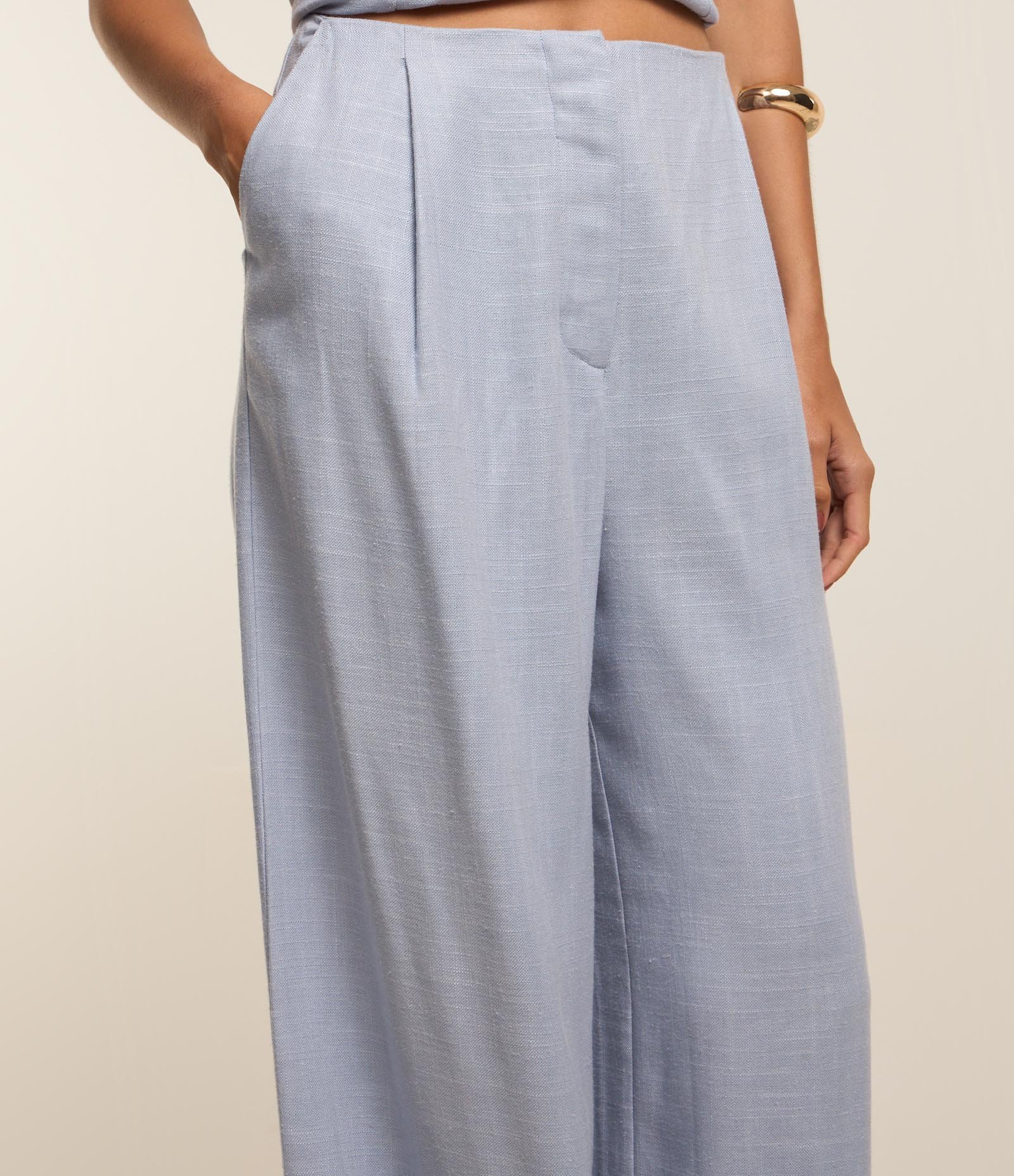 Calça Pantalona em Viscose e Linho com Pregas Azul 4