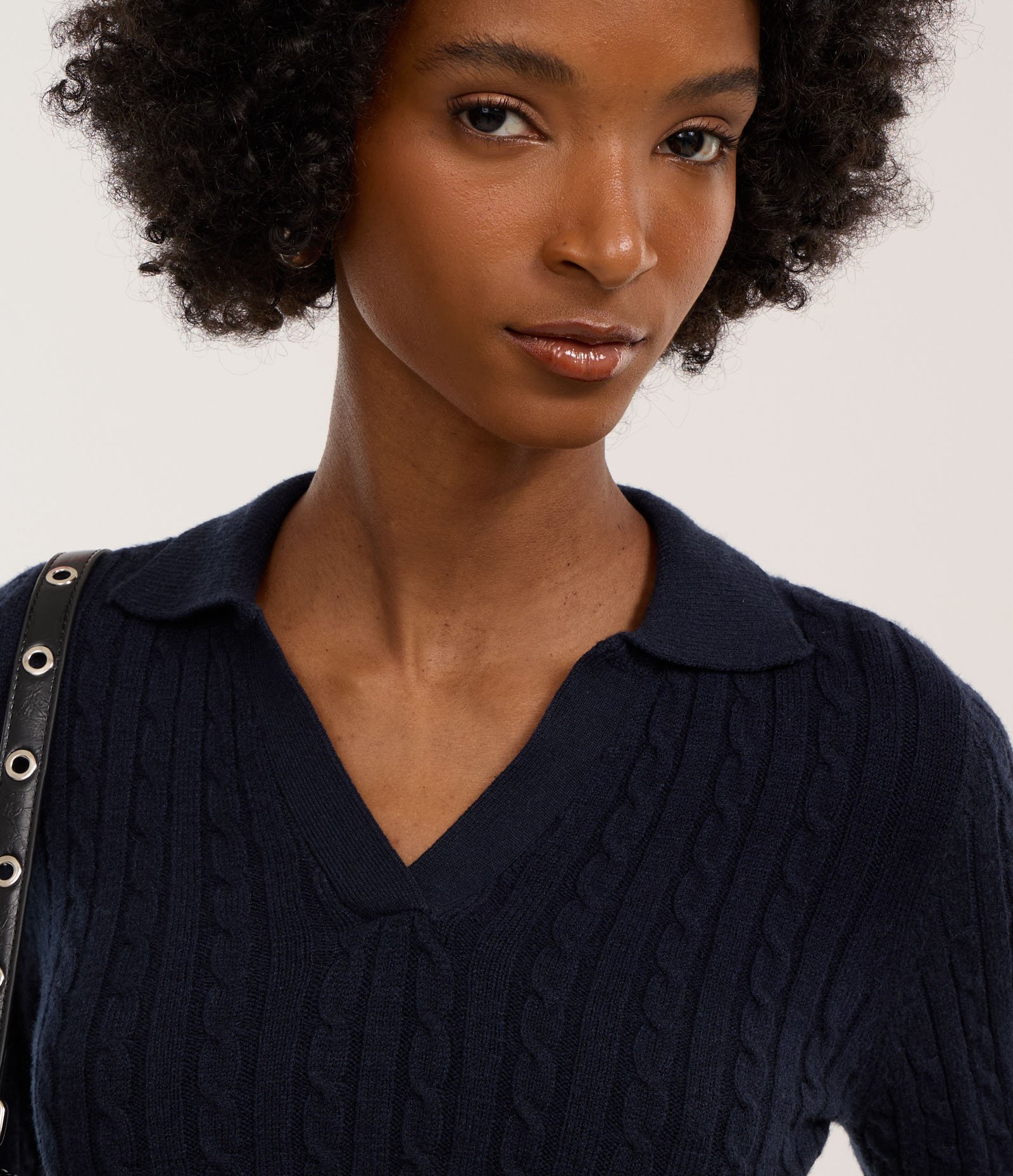 Blusa em Tricô com Textura Trançada e com Gola Polo 3