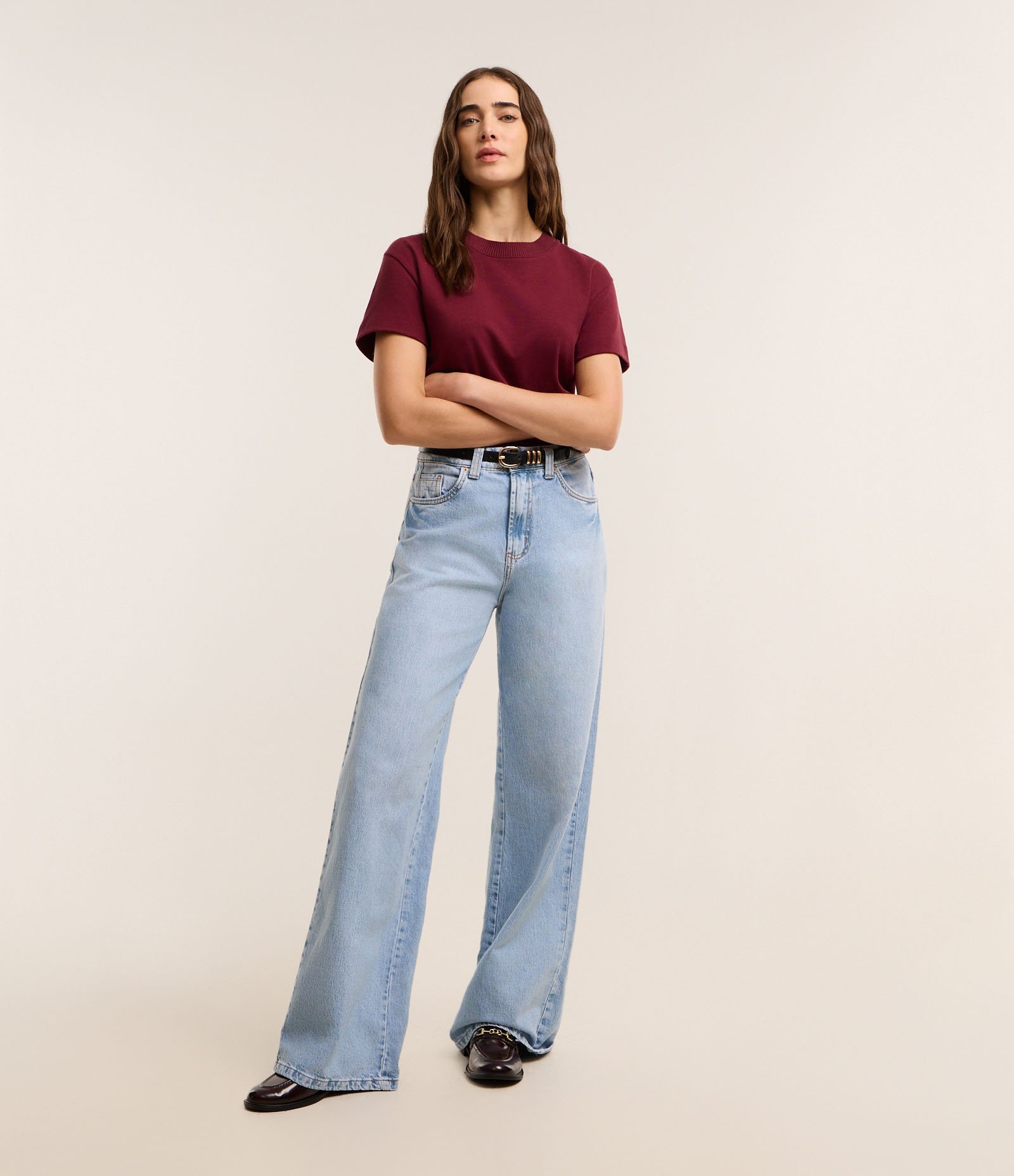 Camiseta em Algodão com Gola Redonda Bordô 2