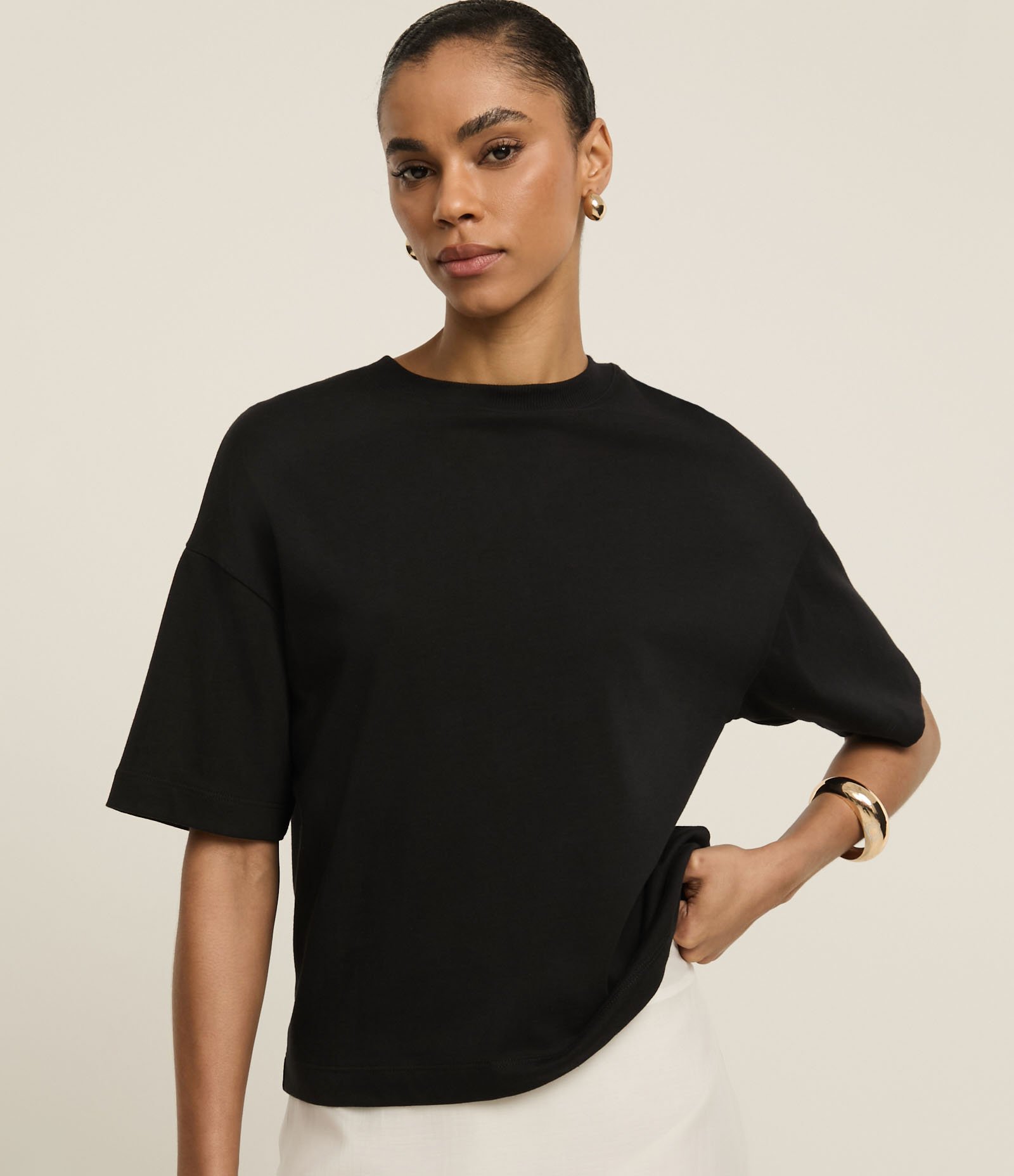 Blusa Oversized Básica em Malhão com Manga Curta Preto 1
