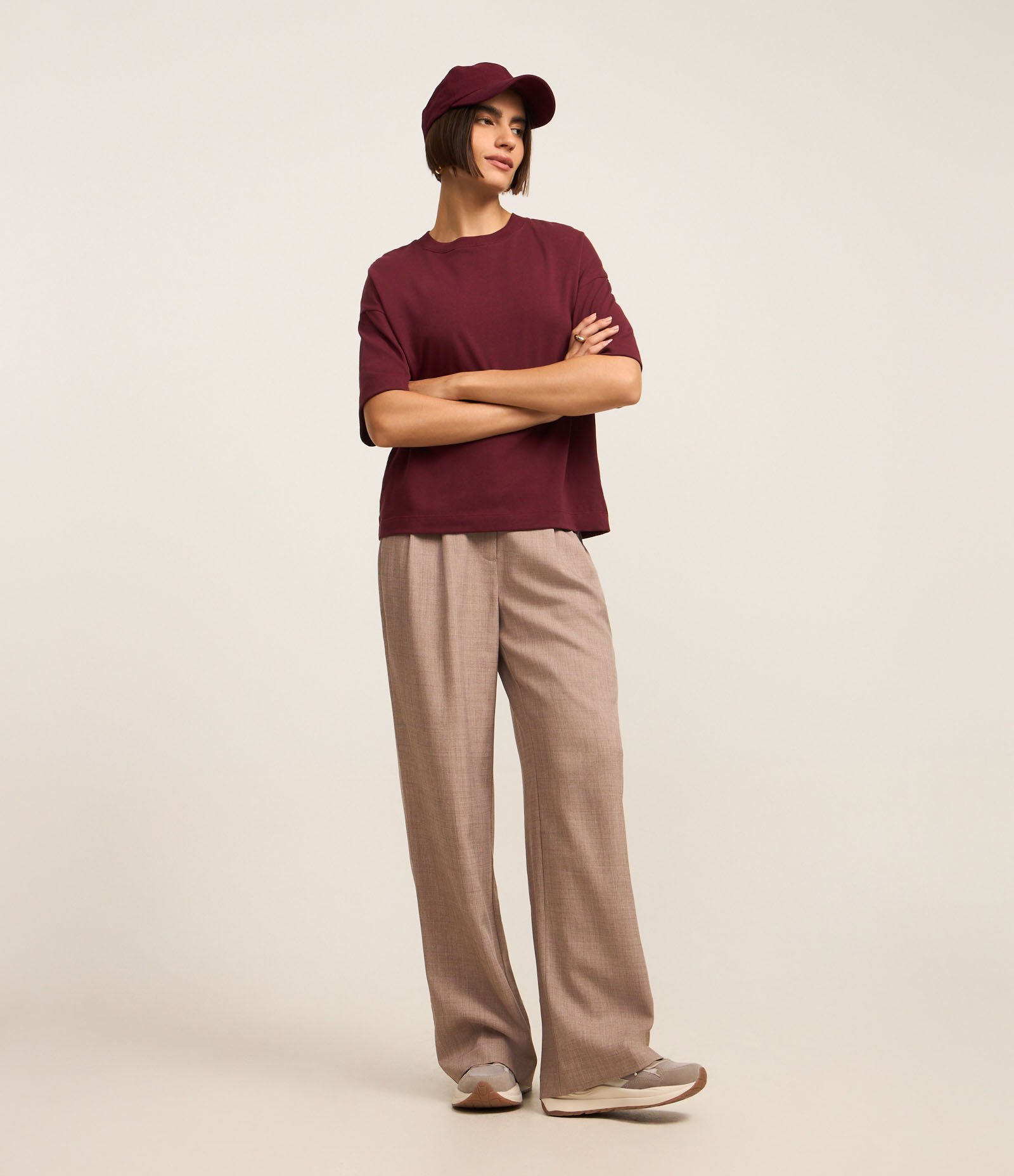 Blusa Oversized Básica em Malhão com Manga Curta Vinho 2