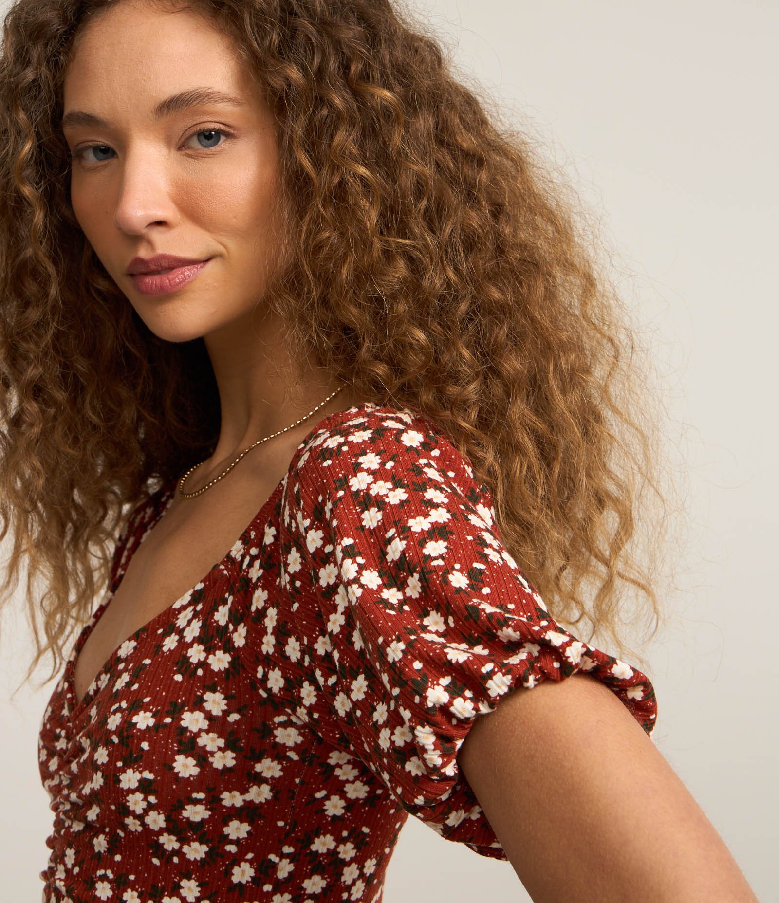 Vestido Midi com Decote Coração Franzido e Estampa Floral Vermelho 3