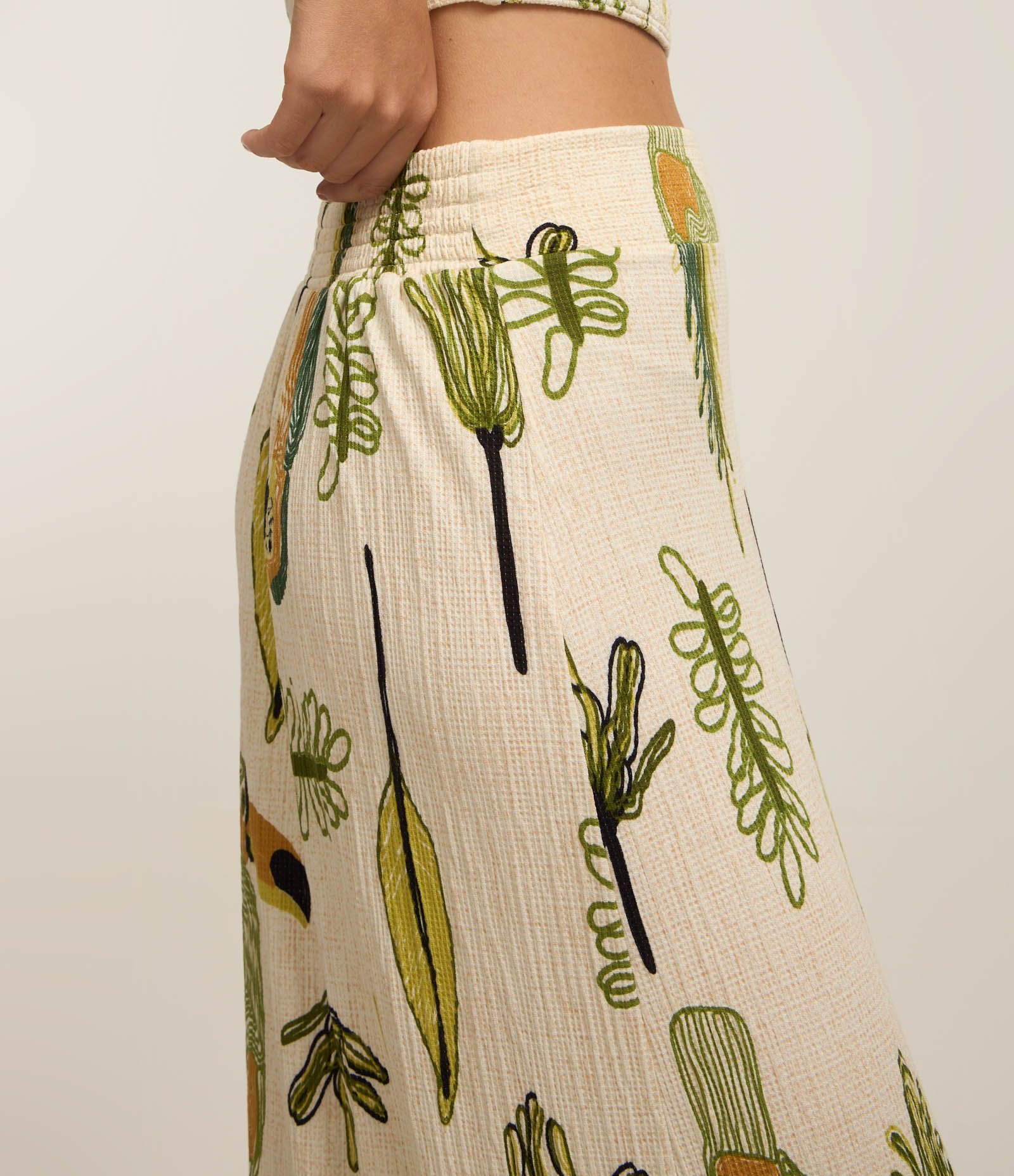 Saia New Midi em Viscose com Estampa Folhagem e Pássaro Off White 3