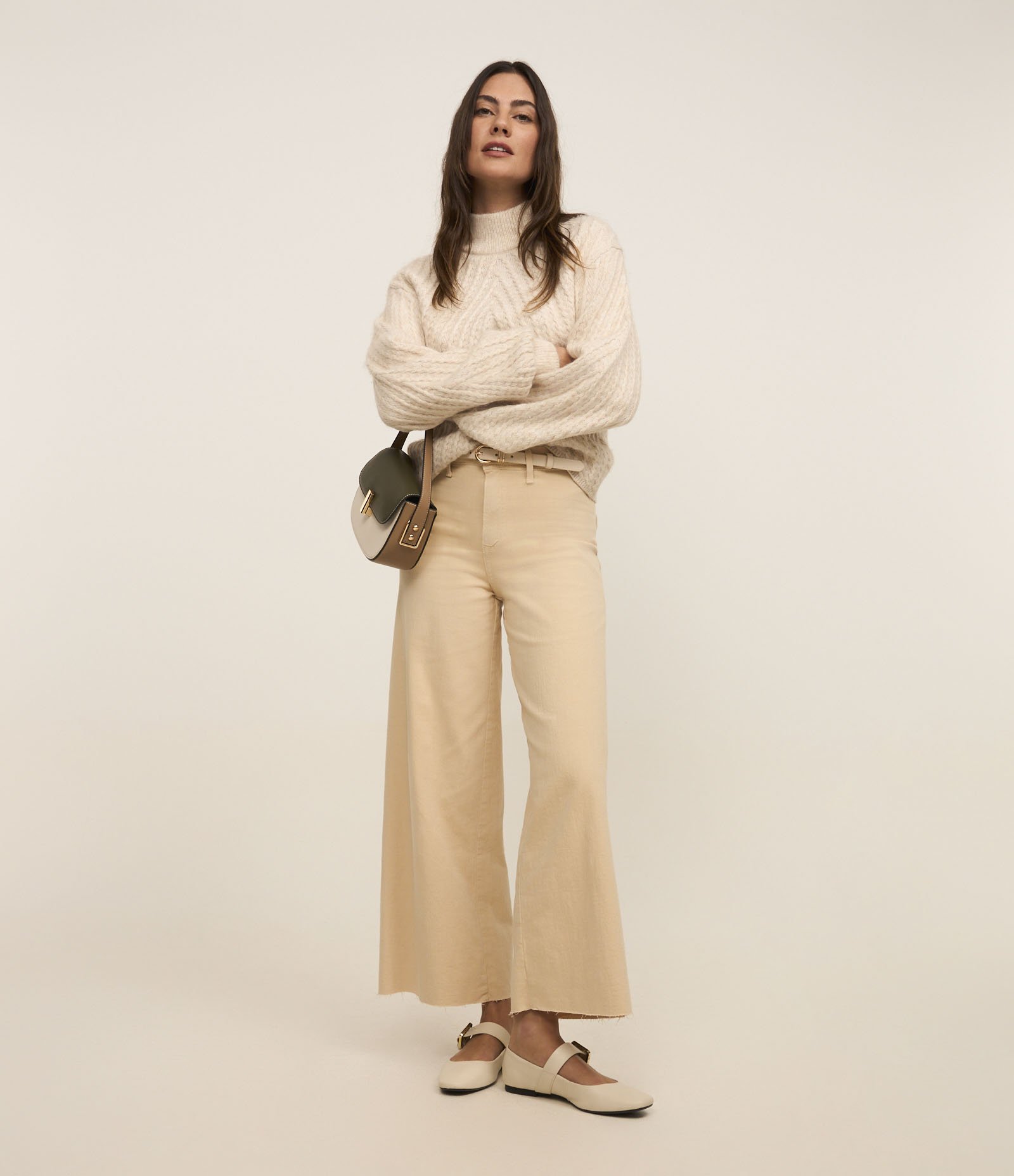 Calça Wide Leg Cropped em Jeans e Cintura Média Bege 1