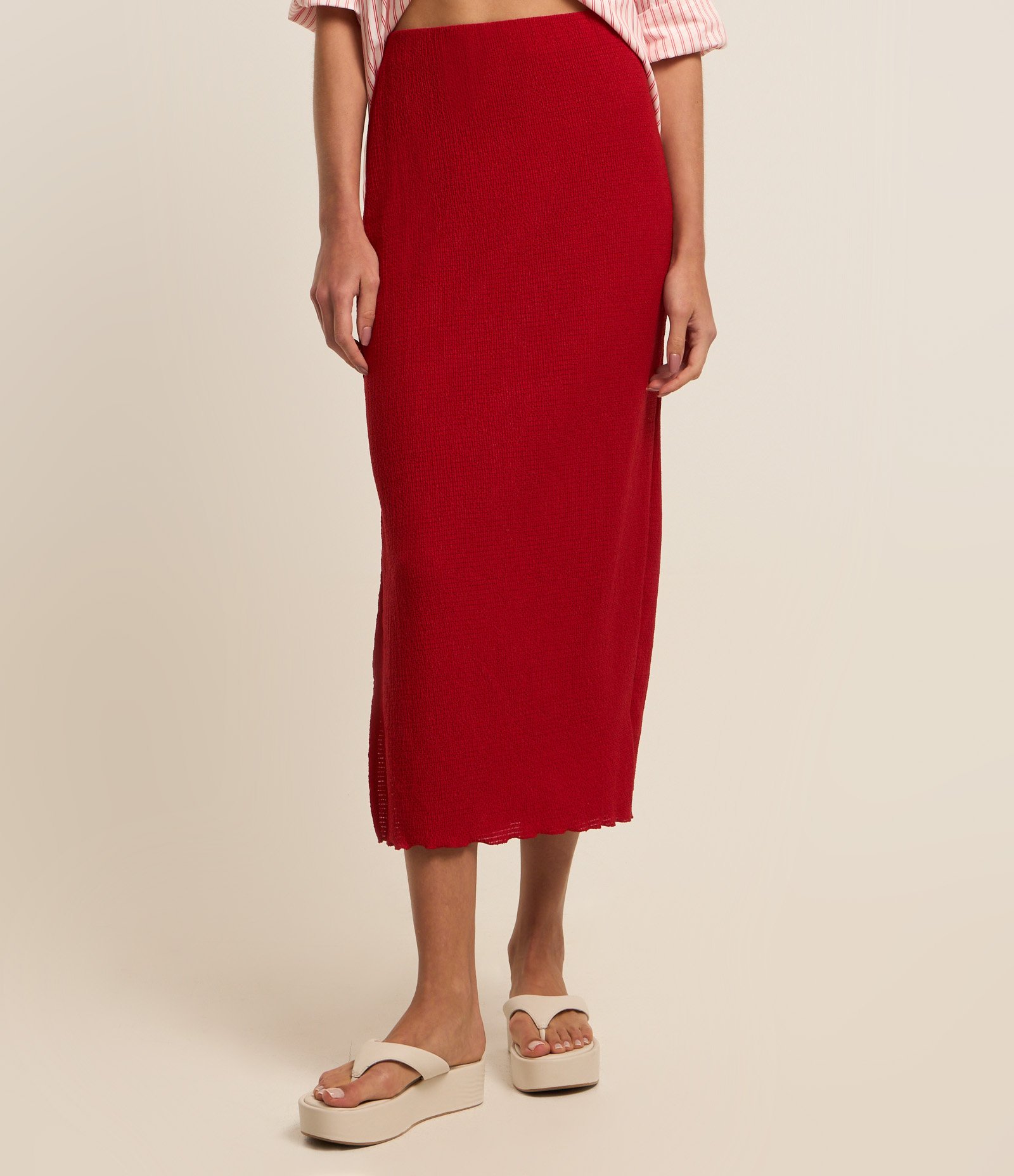 Saia Midi Texturizado com Fenda Lateral Vermelho 3