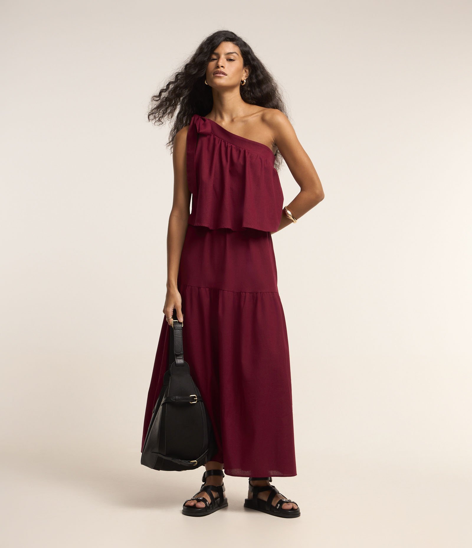 Vestido Midi Um Ombro Só com Babados Vermelho 1