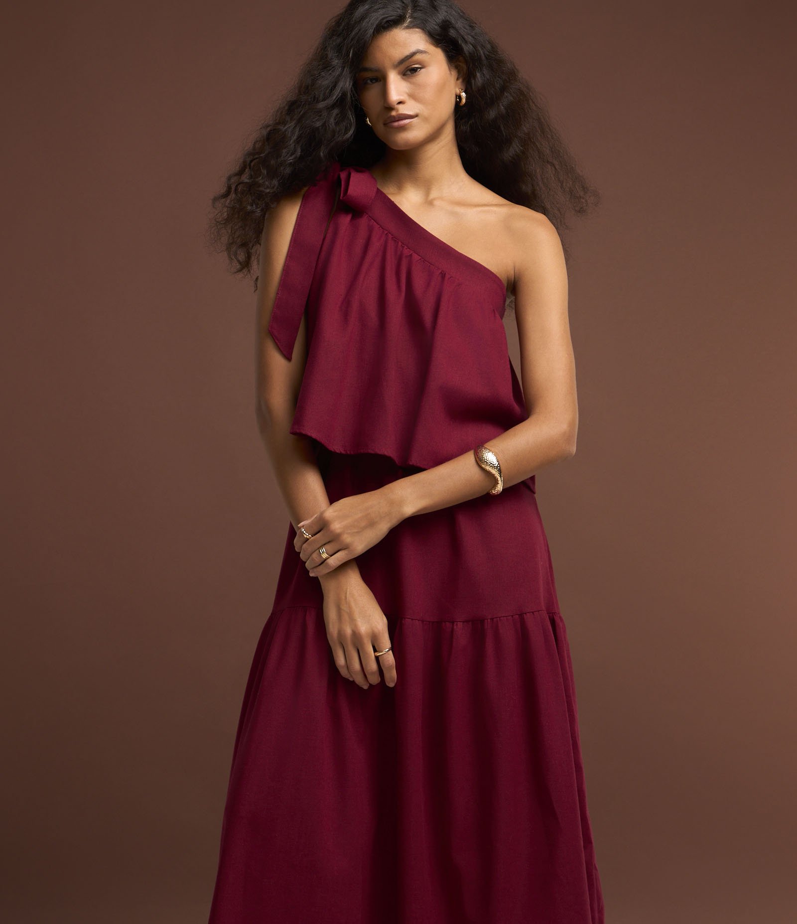 Vestido Midi Um Ombro Só com Babados Vermelho 2