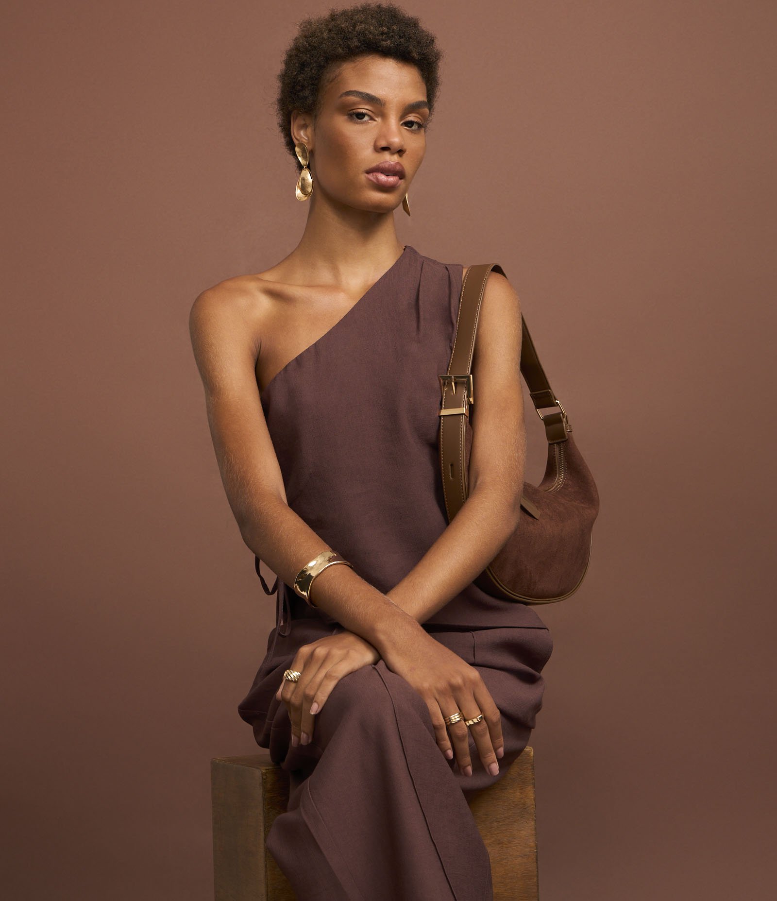 Blusa Alfaiatada Ombro Só em Viscose com Regulador Lateral 5