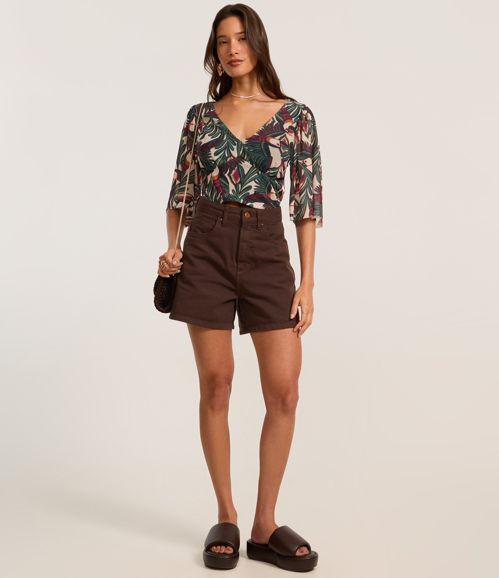 Blusa Cropped em Tule com Estampa Tropical e Mangas Amplas Verde 2