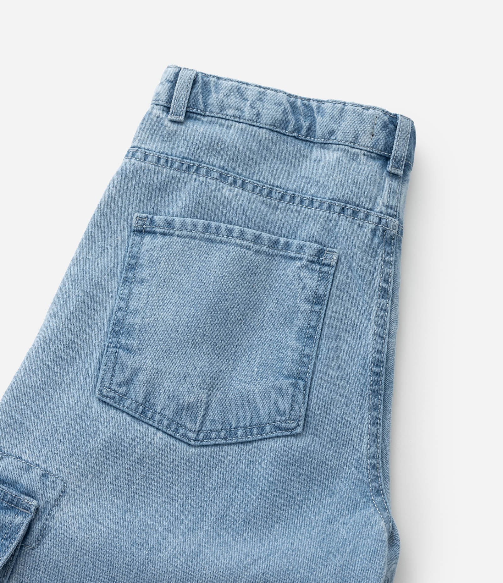 Calça Baggy Infantil em Jeans com Bolsos Cargo - Tam 5 a 14 Anos Azul Claro 5