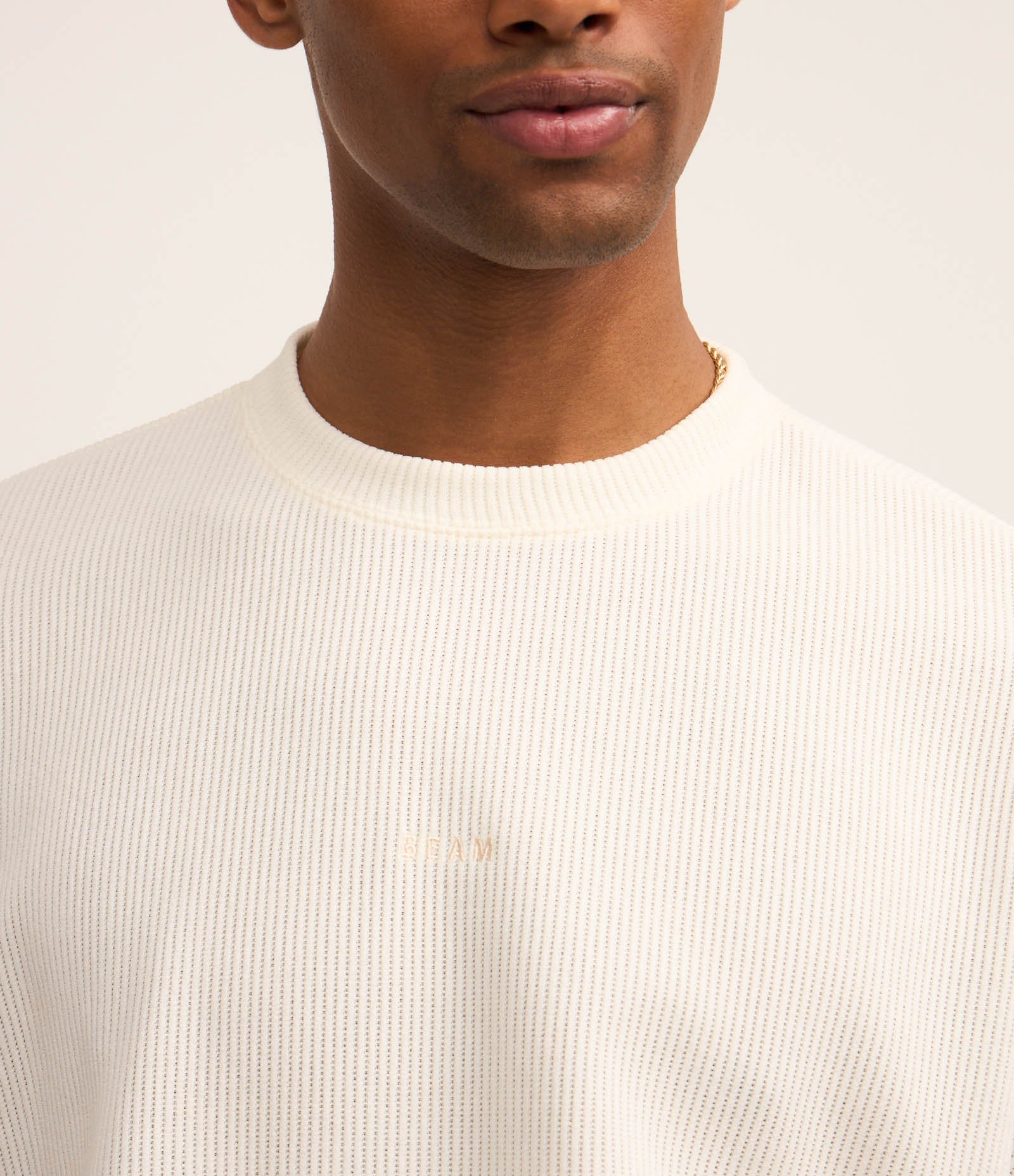 Camiseta em Cotelê com Bordado Lettering Branco 4