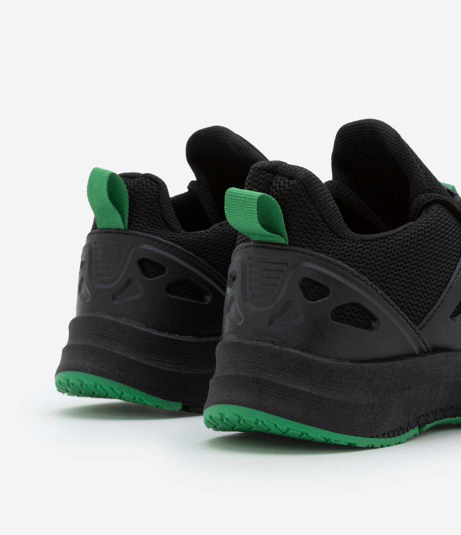 Tênis Esportivo Infantil com Patch do Minecraft - Tam 28 a 34 Preto 4