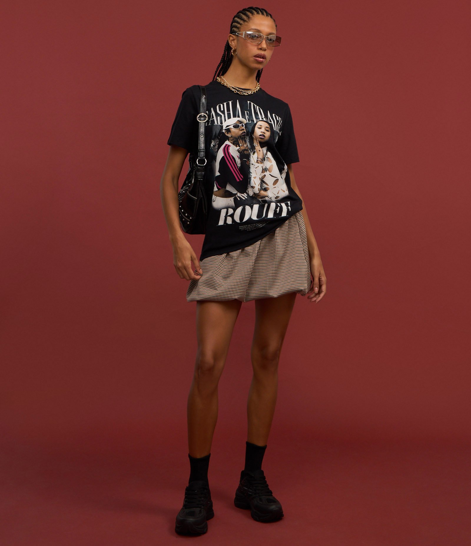 Camiseta Alongada em Algodão com Estampa Tasha e Tracie Rouff Preto 3