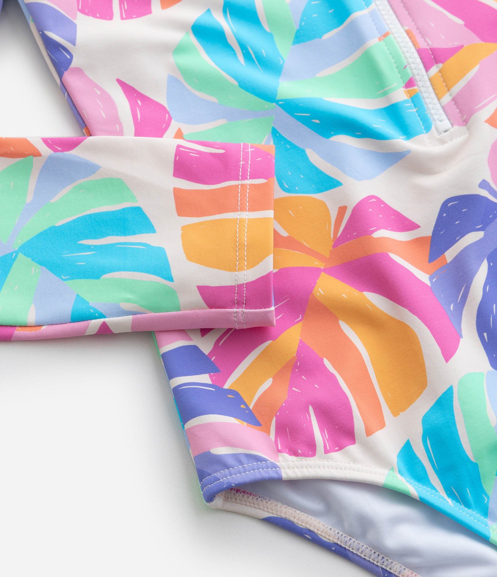 Maiô Infantil com Proteção UV e Estampa Folhagens - Tam 5 a 14 Anos Multicores 4