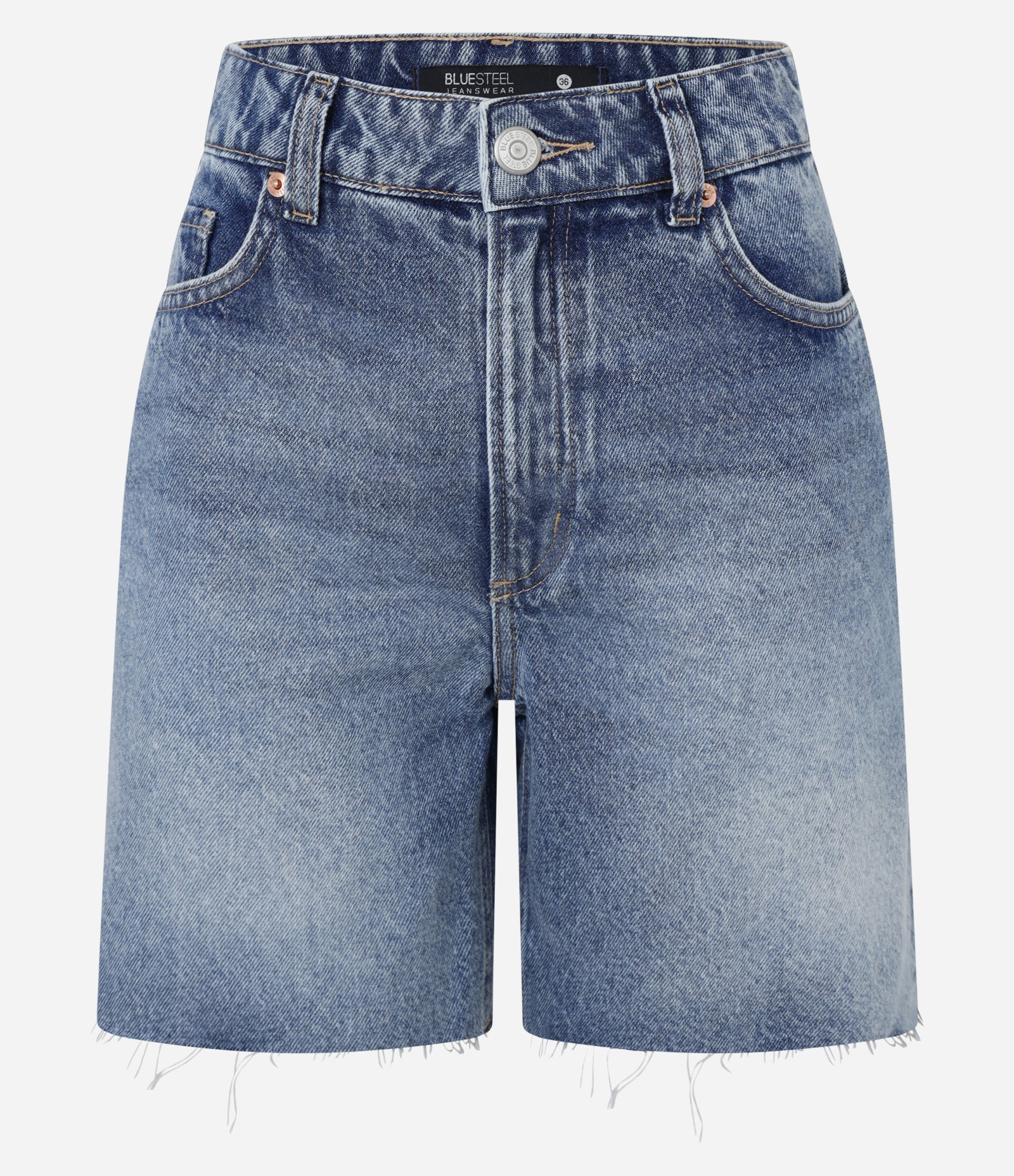 Bermuda em Jeans com Lavagem e Barra Desfiada Azul 7