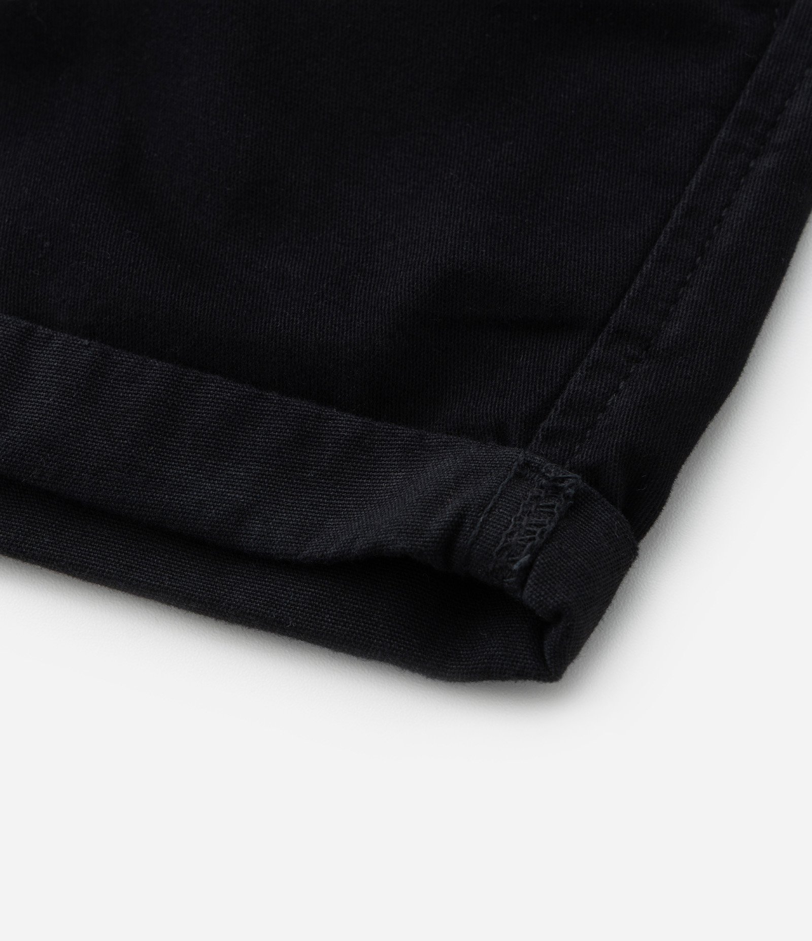 Bermuda Infantil em Sarja com Barra Dobrada - Tam 1 a 6 Anos Preto 3