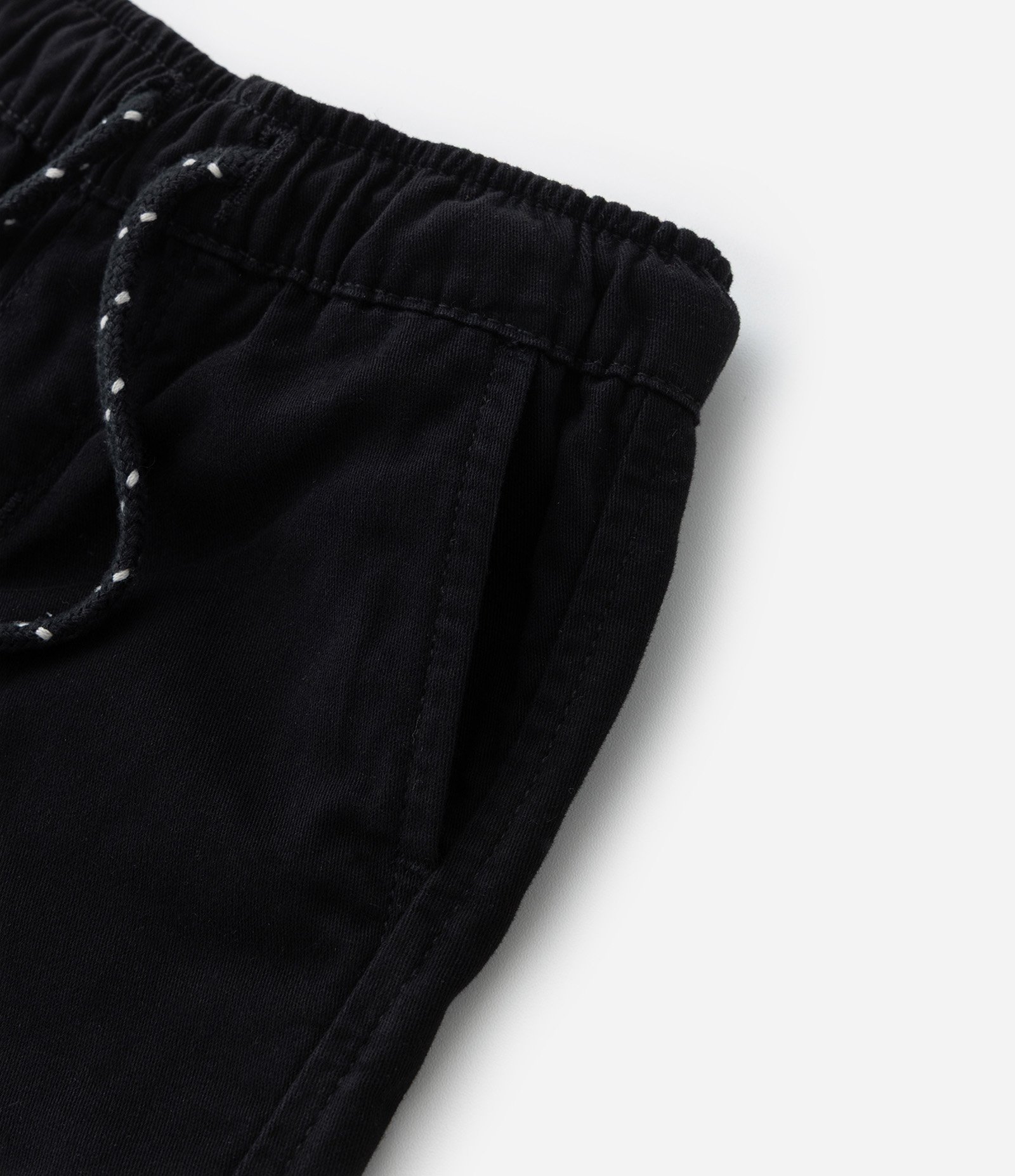 Bermuda Infantil em Sarja com Barra Dobrada - Tam 1 a 6 Anos Preto 4