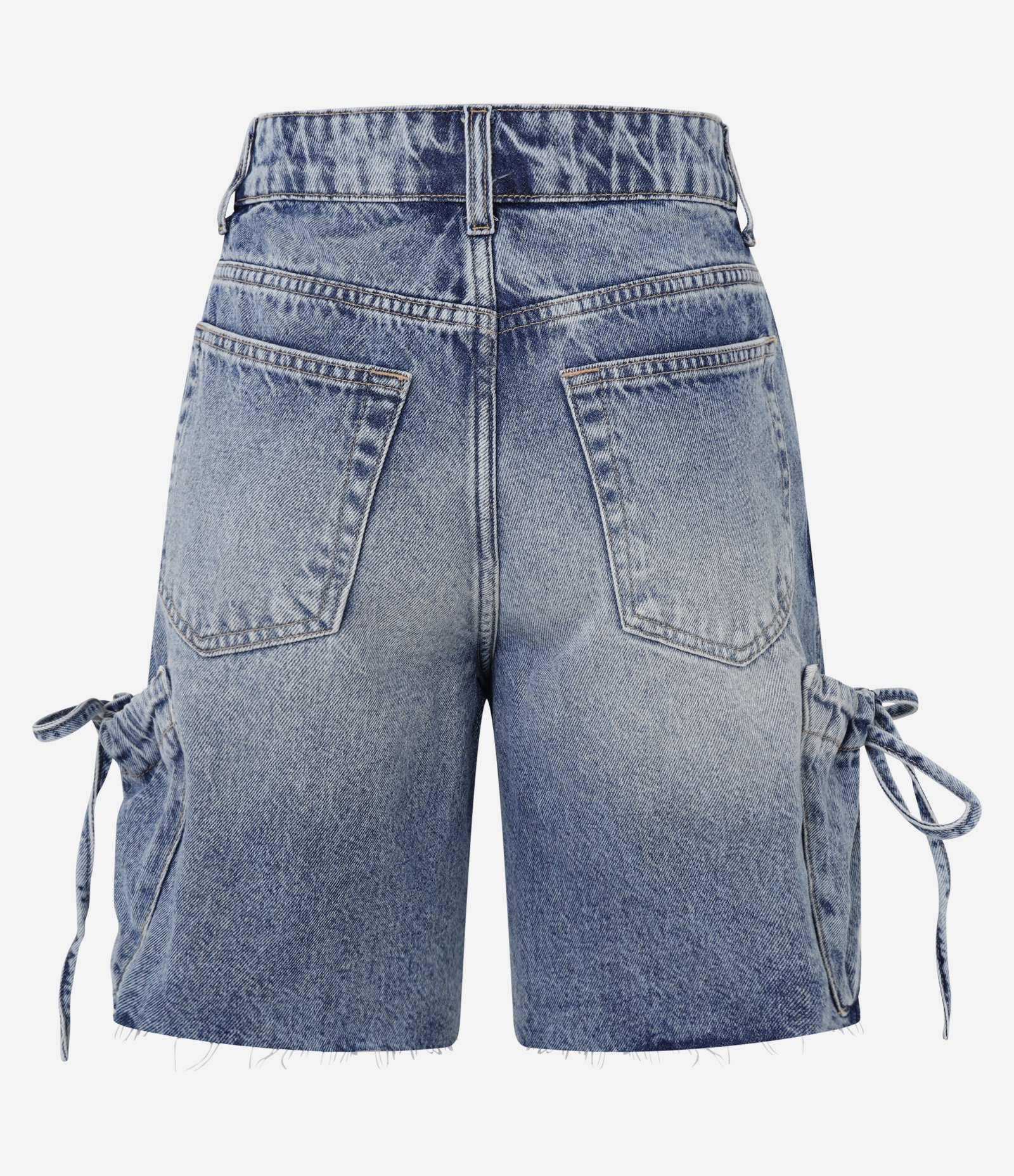 Bermuda em Jeans com Lavagem Dirty e Bolsos Cargo com Amarração Azul 6