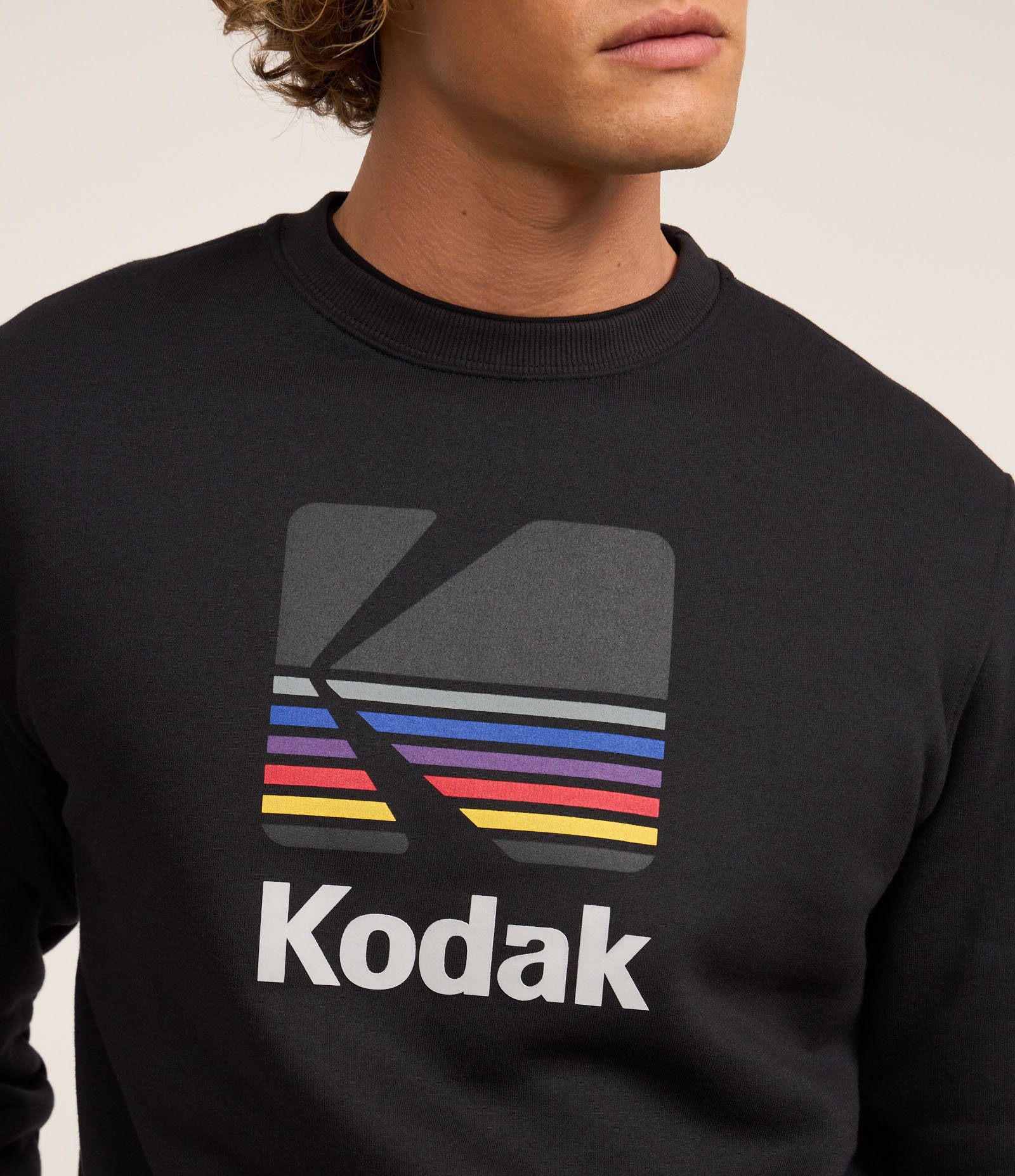 Casaco em Algodão com Estampa Kodak e Listras Contrastantes Preto 3