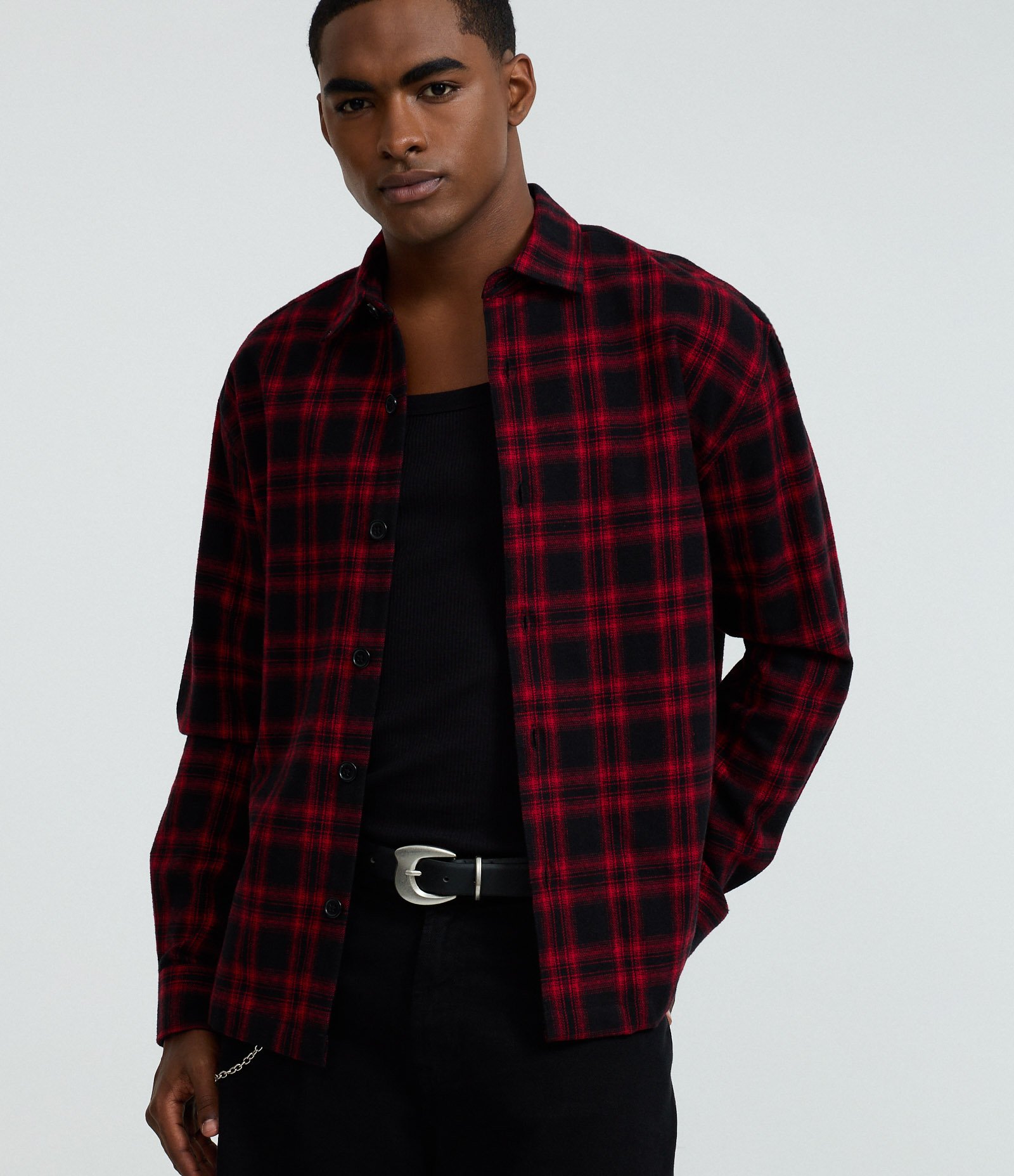 Camisa Boxy em Flanela com Estampa Xadrez e Manga Longa Preto/Vermelho 1