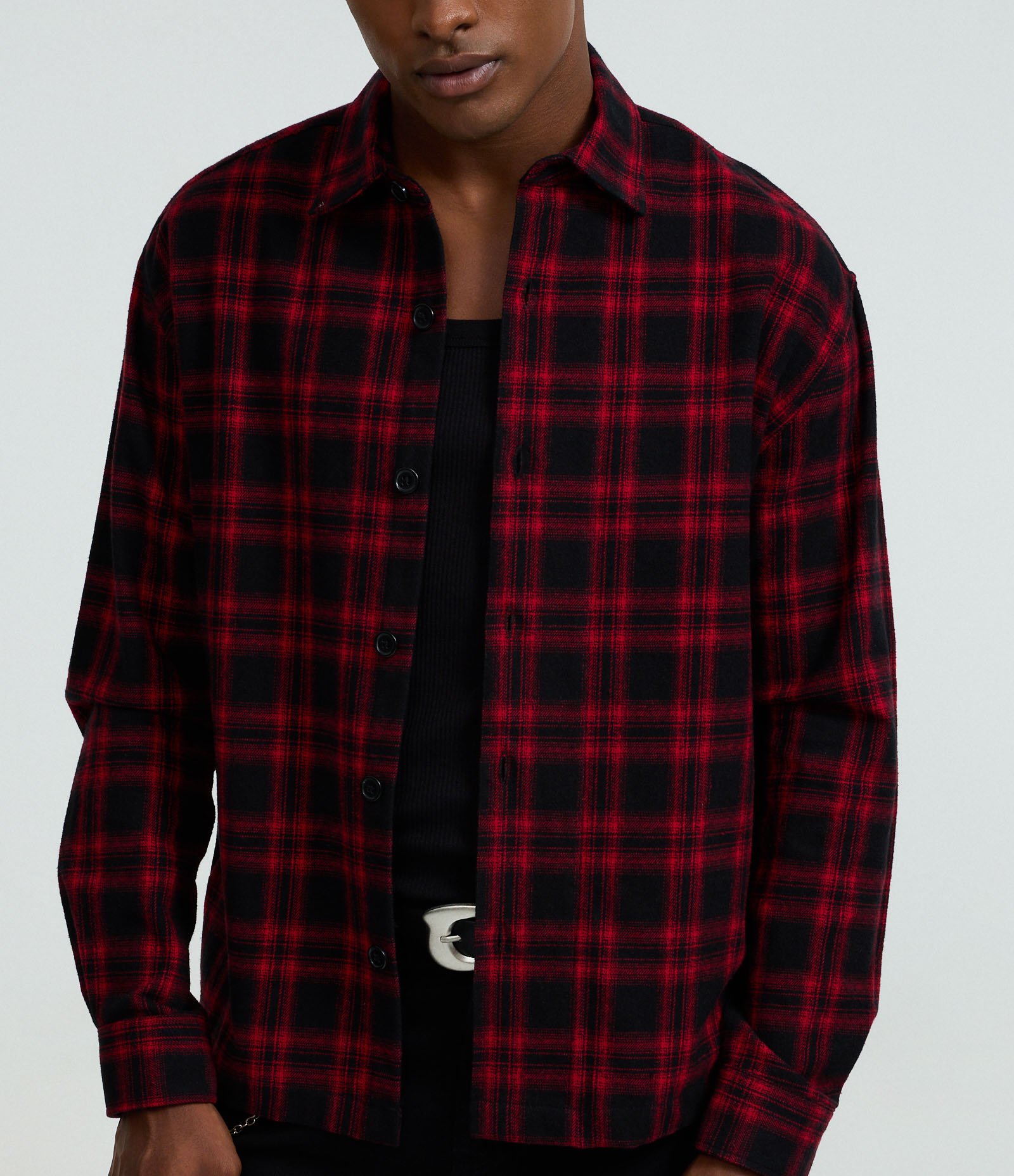 Camisa Boxy em Flanela com Estampa Xadrez e Manga Longa Preto/Vermelho 3