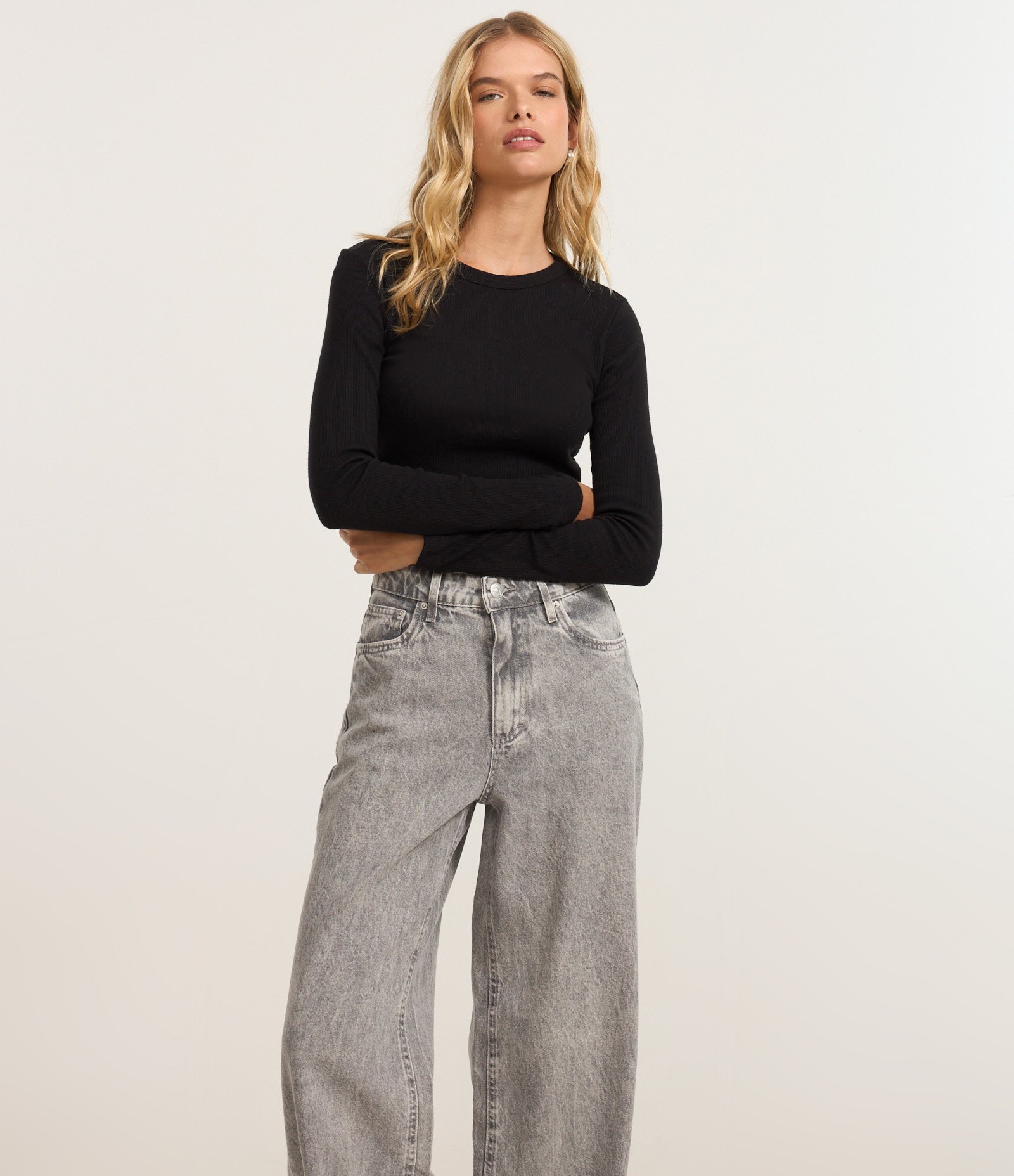 Calça Wide Leg em Jeans com Cintura Alta Cinza 2