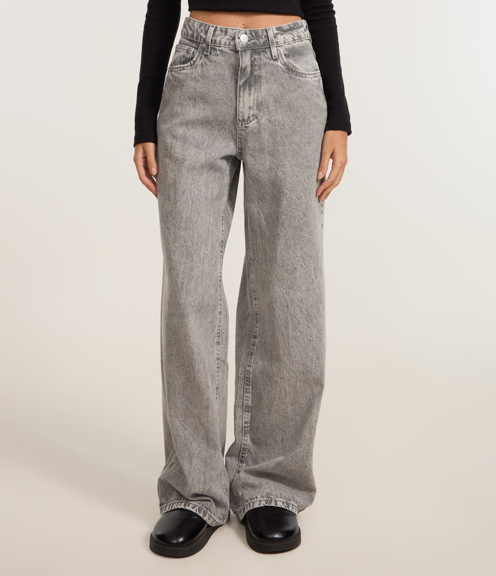 Calça Wide Leg em Jeans com Cintura Alta Cinza 3