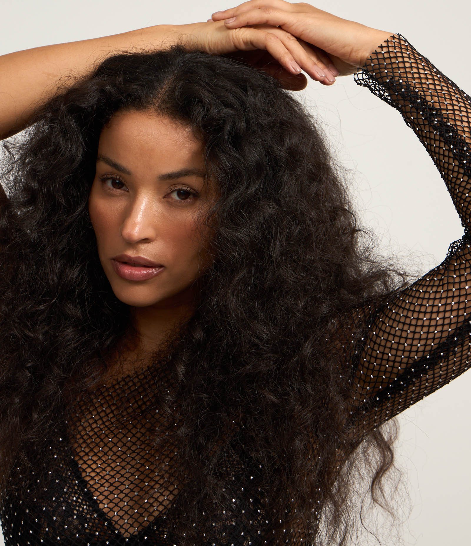 Vestido Ombro Só em Malha Mesh com Fio Metalizado Preto 3