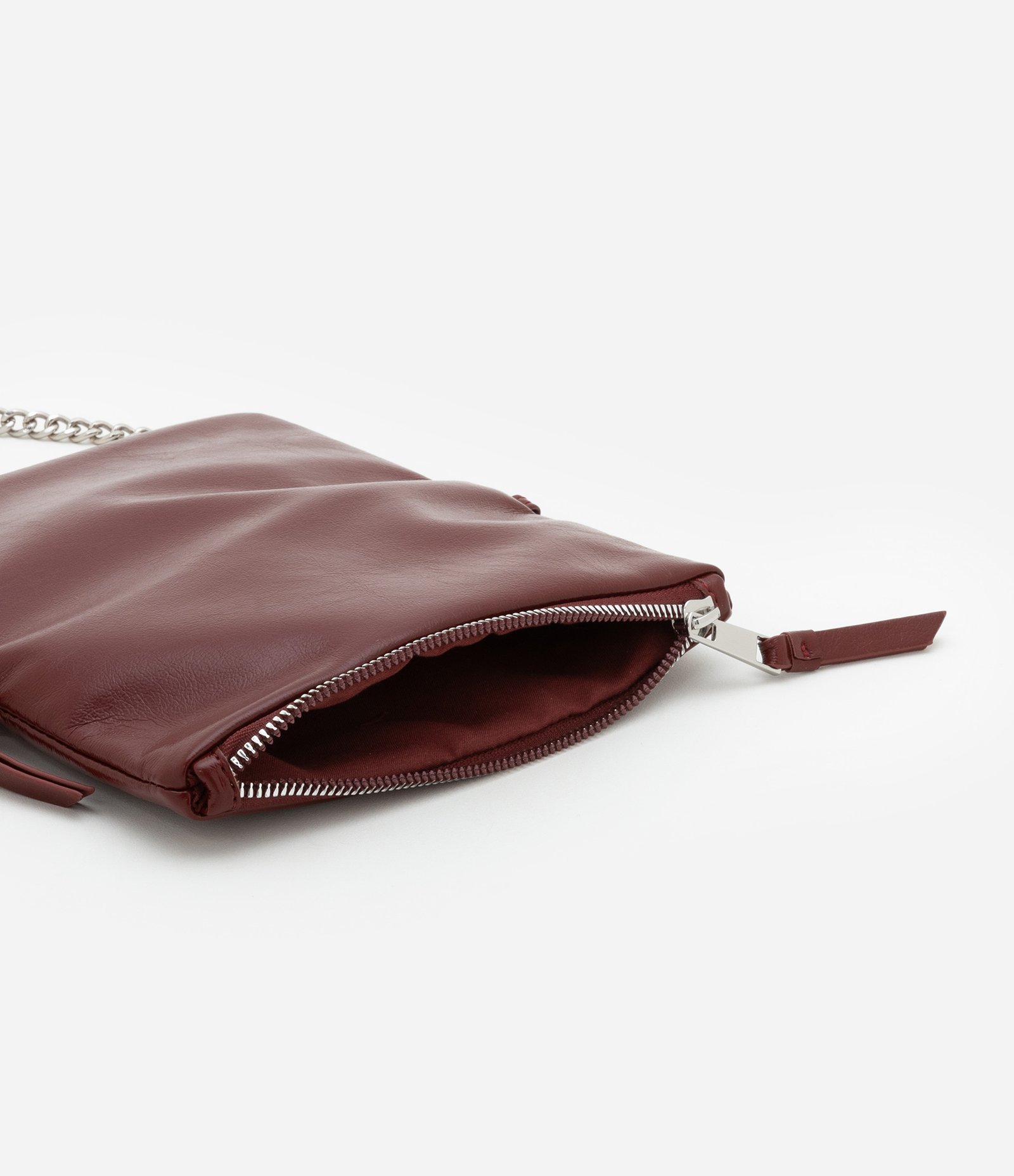 Carteira Envelope Grande com Alça em Corrente Vinho 4