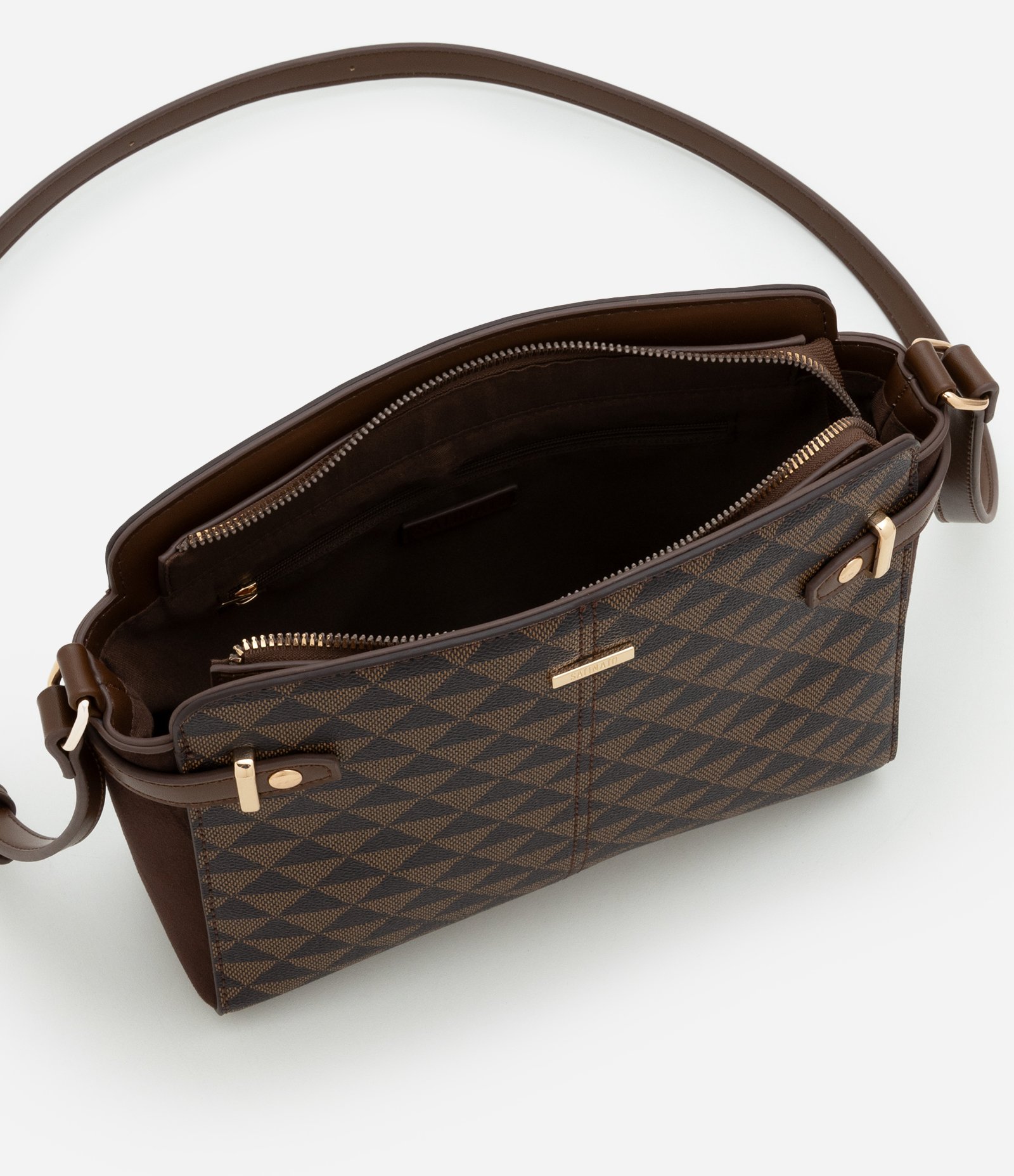 Bolsa Transversal Média com Costura Detalhes Laterais e Estampa Triângulo Marrom 4