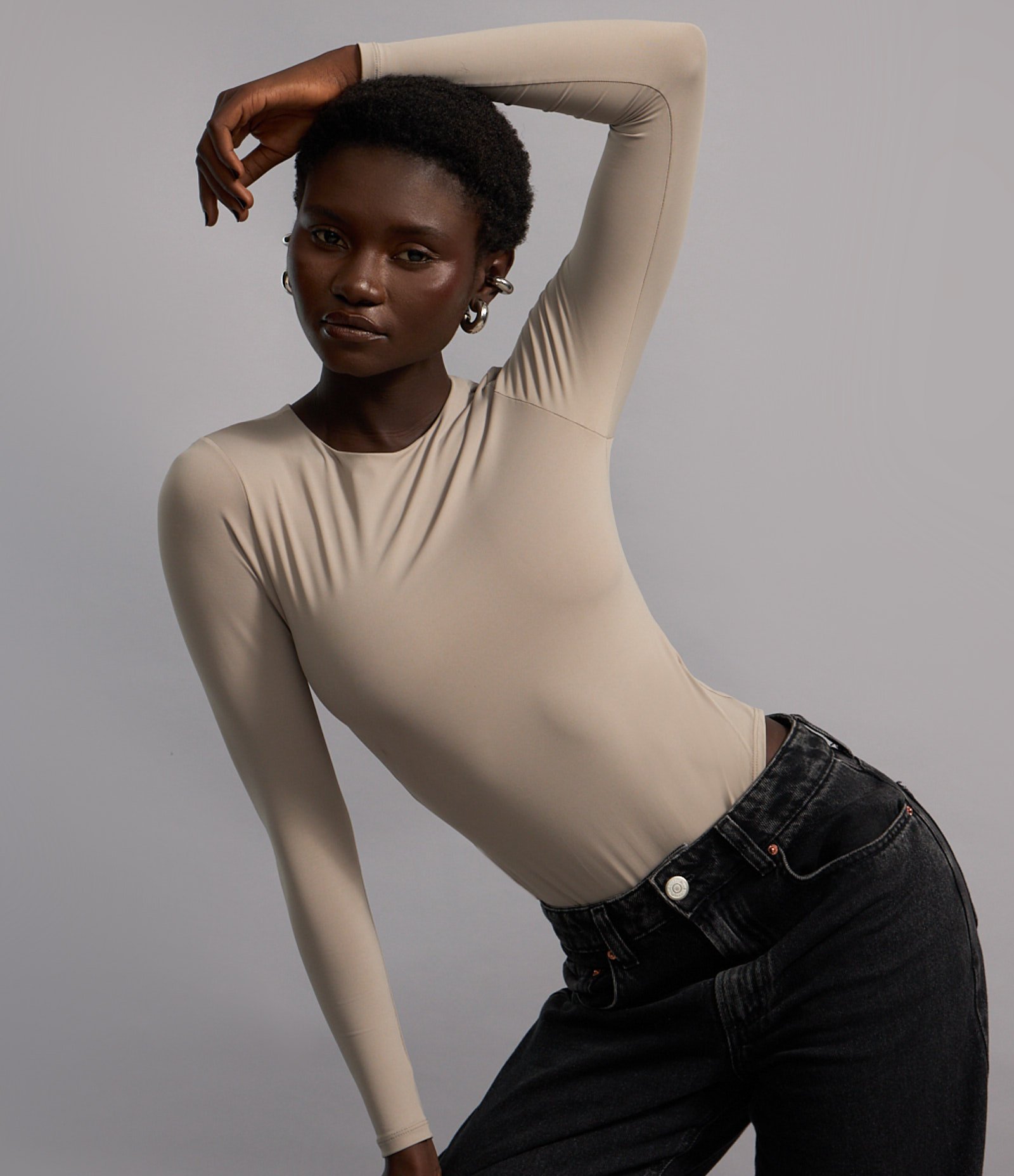 Body em Poliamida Manga Longa Cinza Claro 3