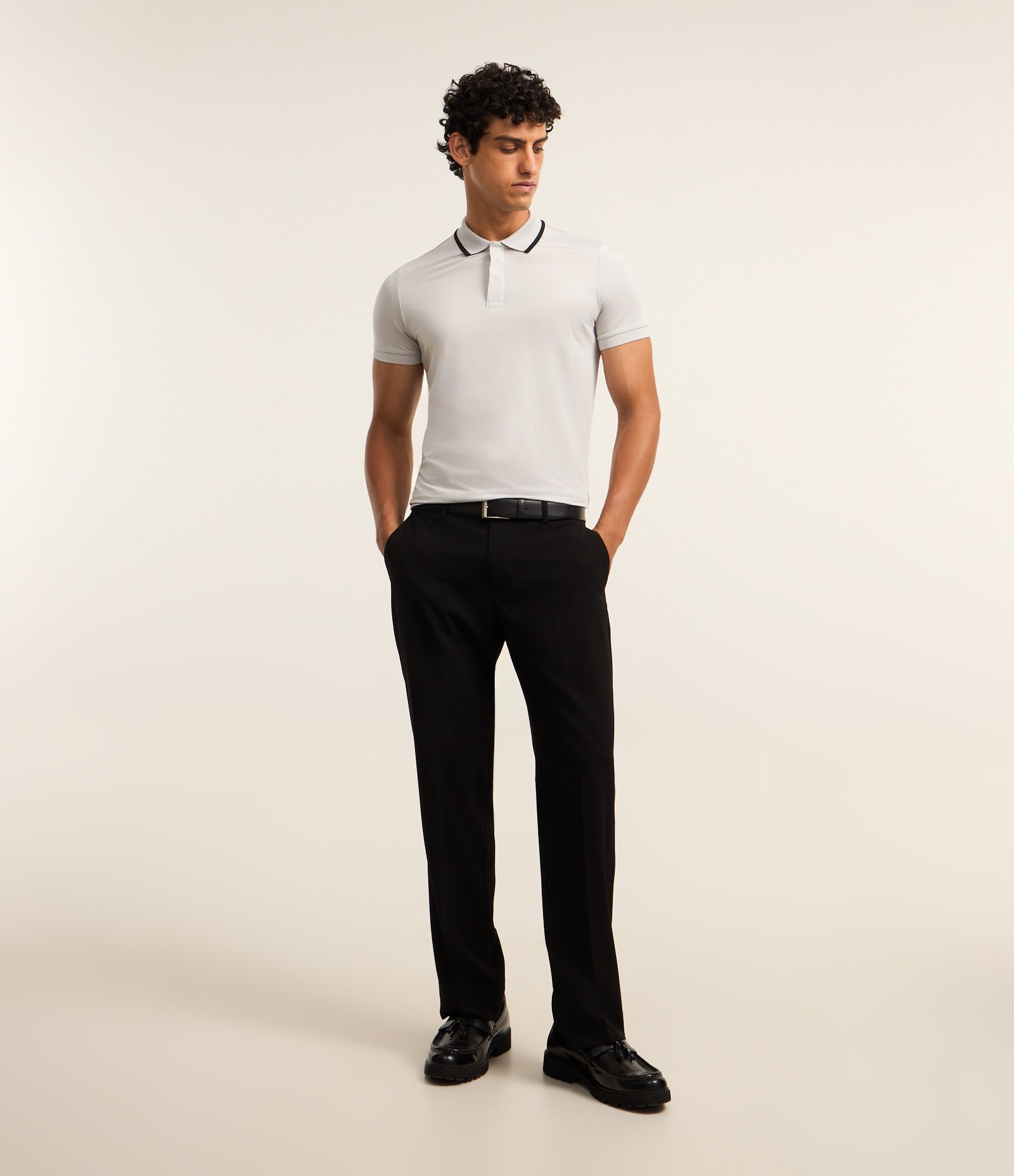 Camisa Polo em Tecnologia Dry com Toque Gelado Cinza Claro 2