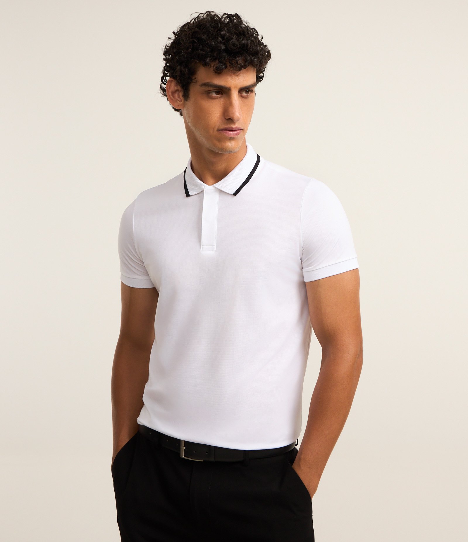 Camisa Polo em Tecnologia Dry com Toque Gelado Branco 3