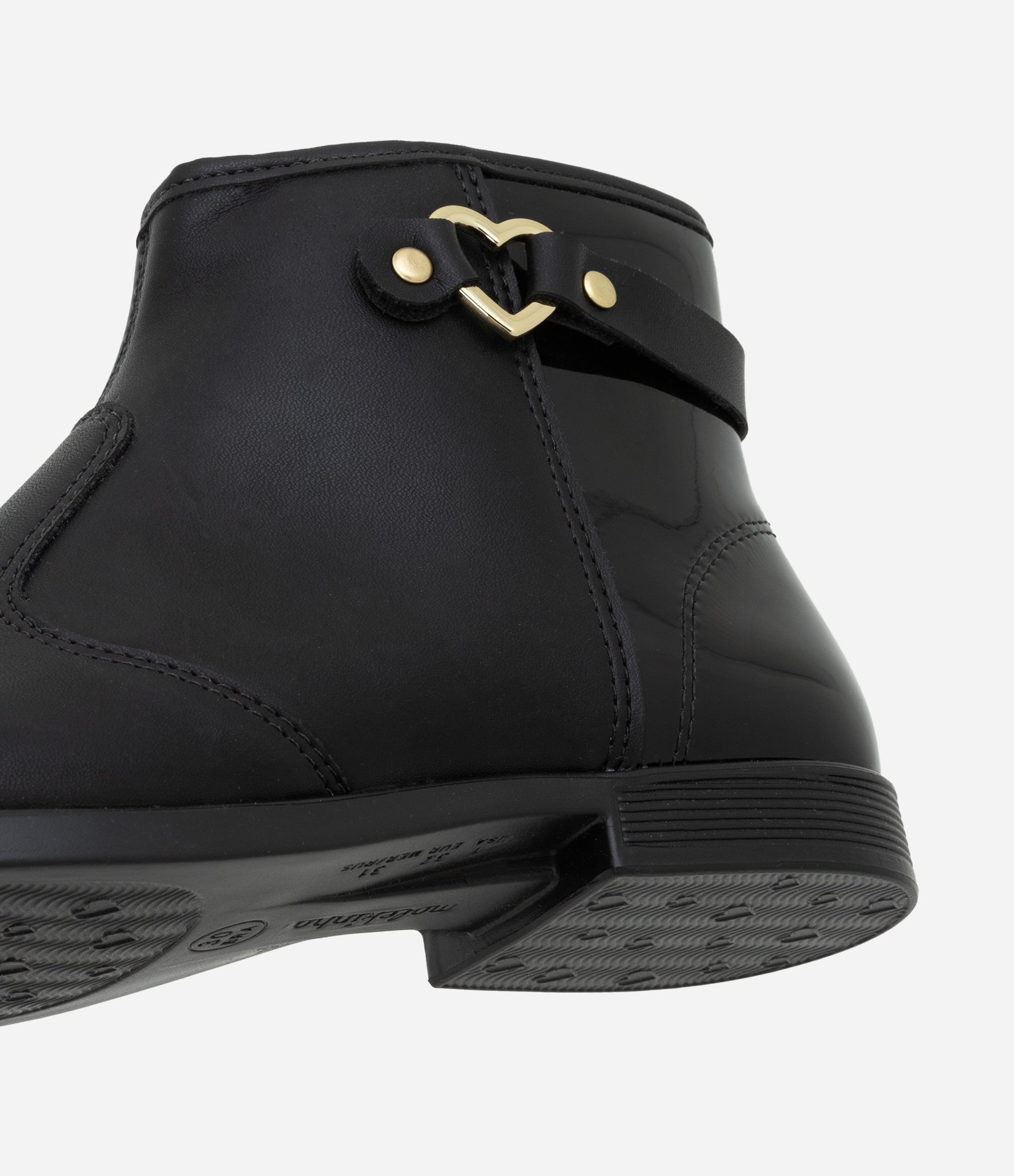Bota Infantil em PU com Fivela de Coração Molekinha - Tam 26 a 36 Preto 3