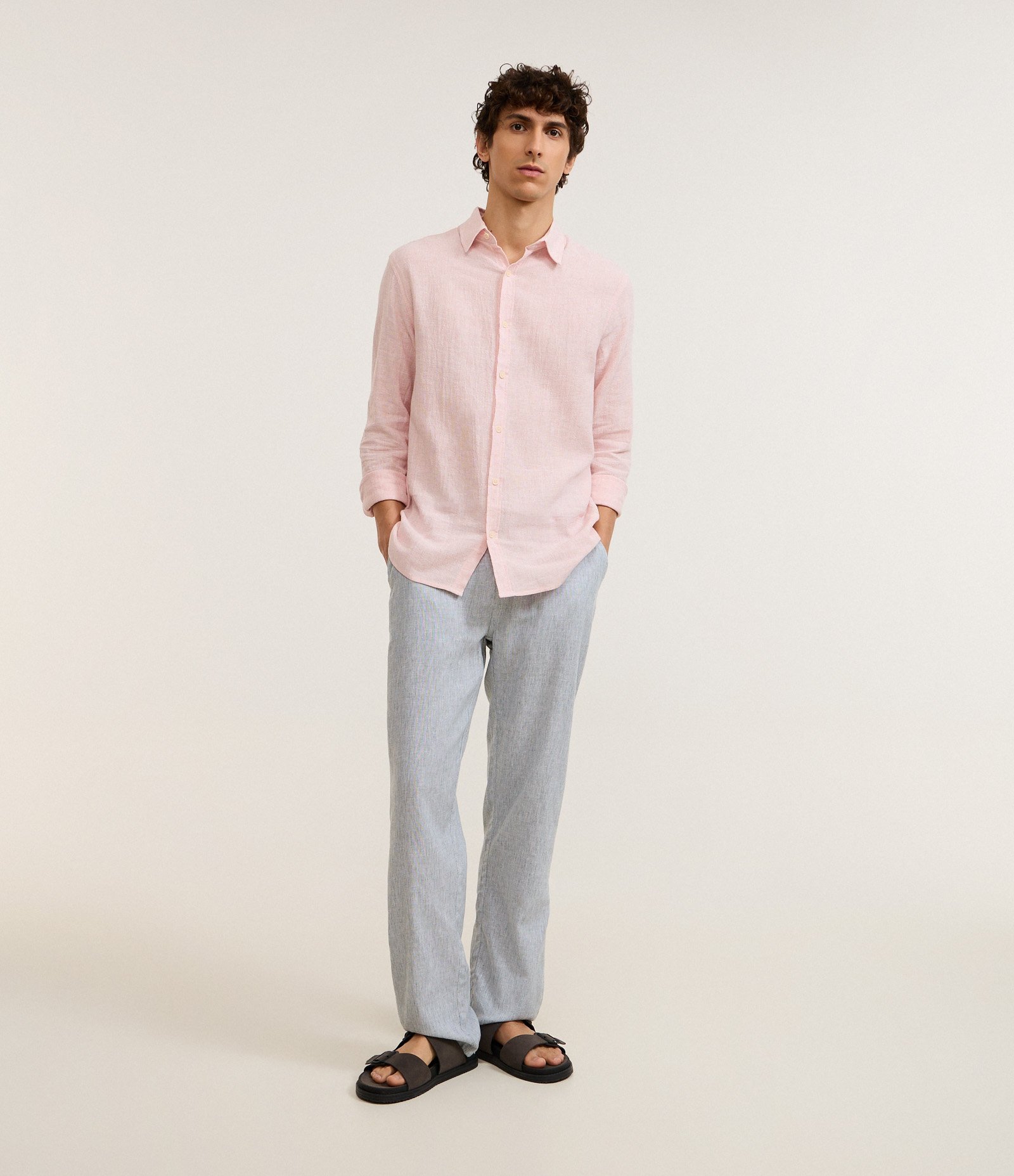 Calça Reta em Linho de Alfaiataria Verde Acinzentado 1