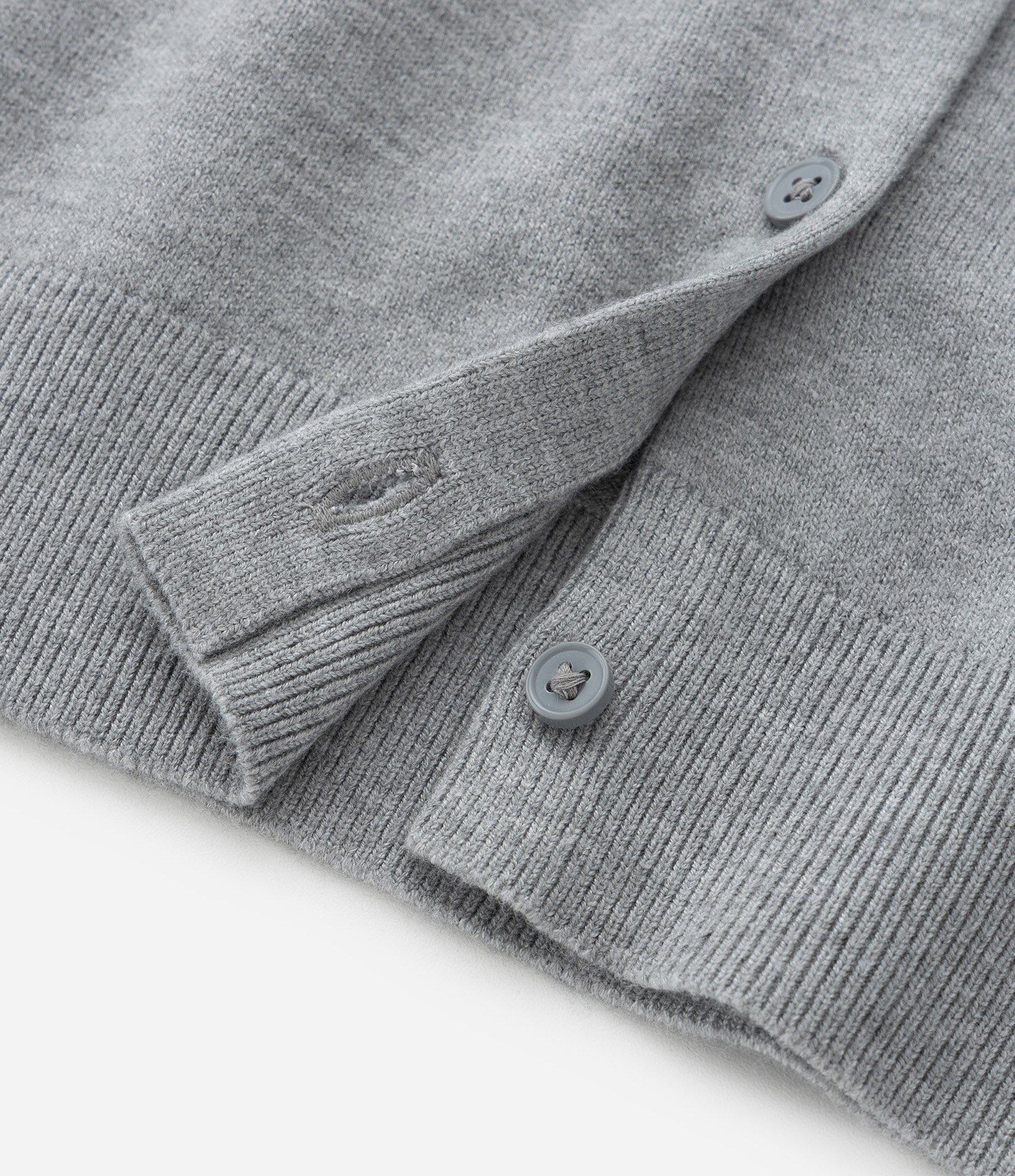 Cardigan Curto em Tricô Curve & Plus Size Cinza 7