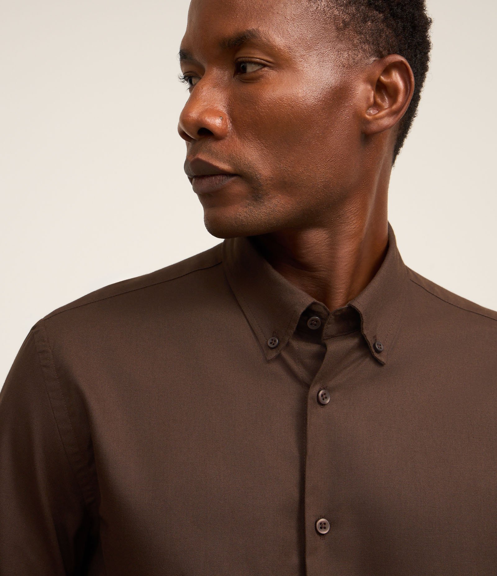 Camisa Regular Básica em Oxford Marrom 4