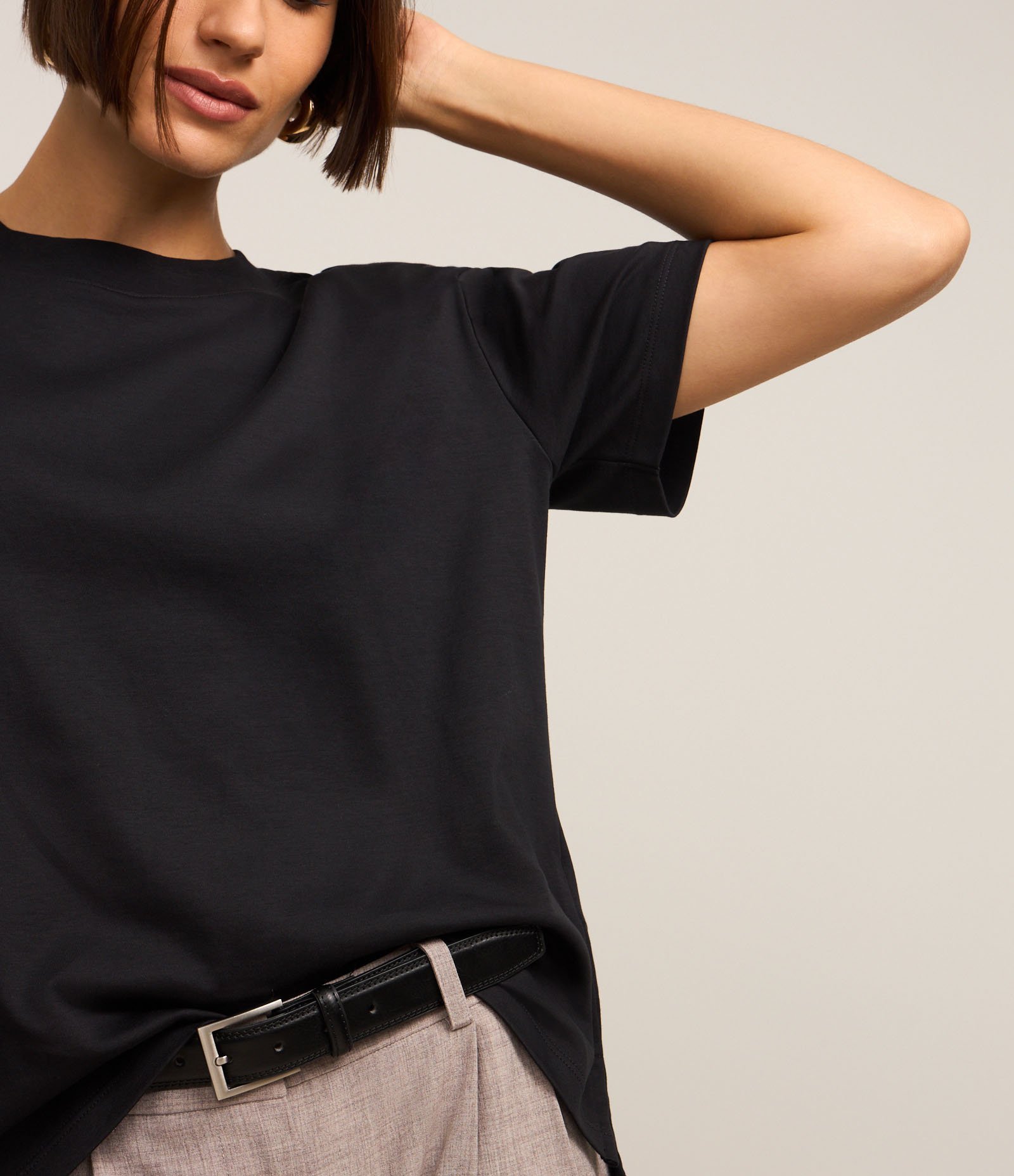 Blusa em Algodão Pima com Gola Redonda Preto 3