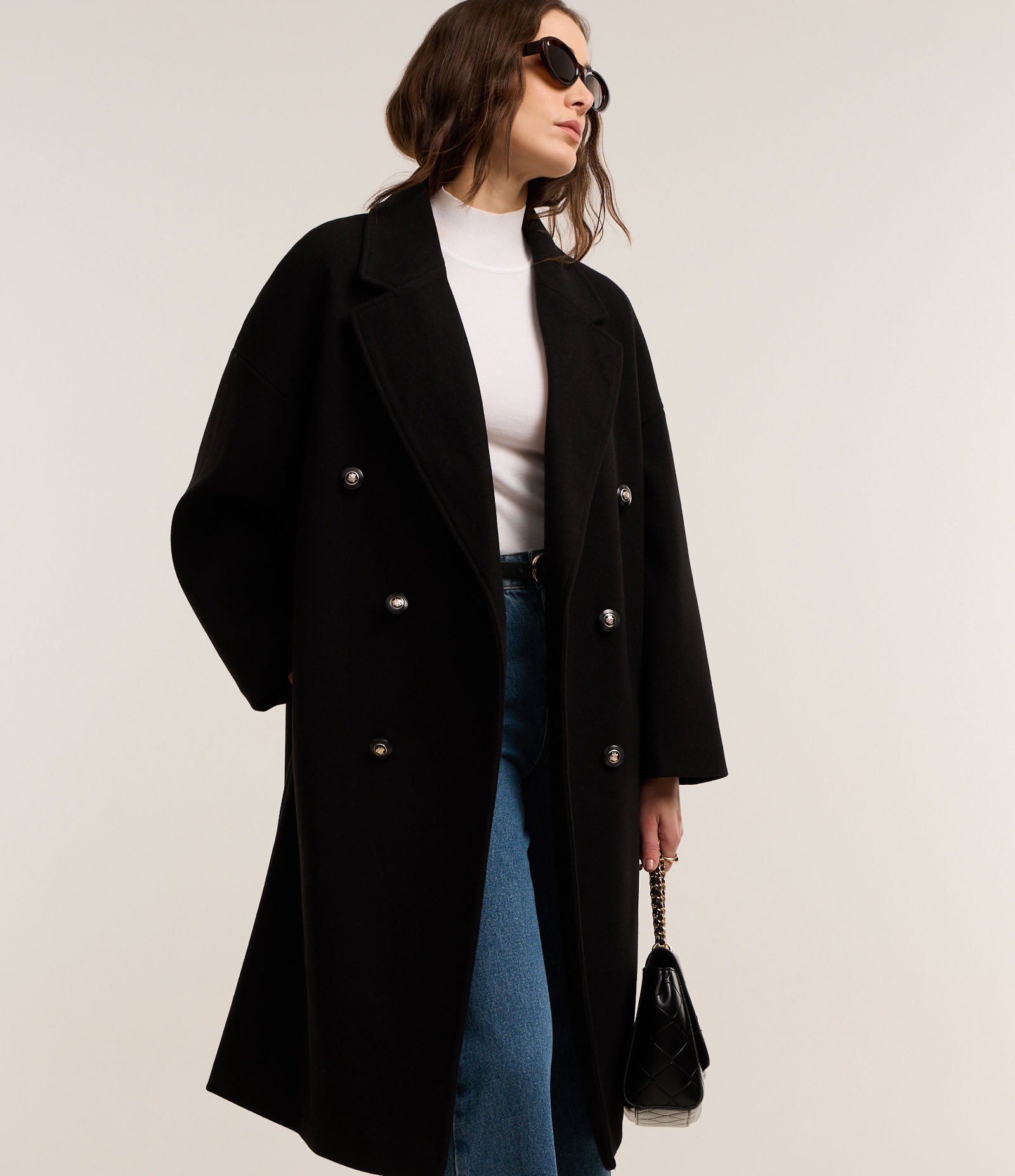 Casaco Oversized em Polivelour com Transpasse com Botões Preto 1