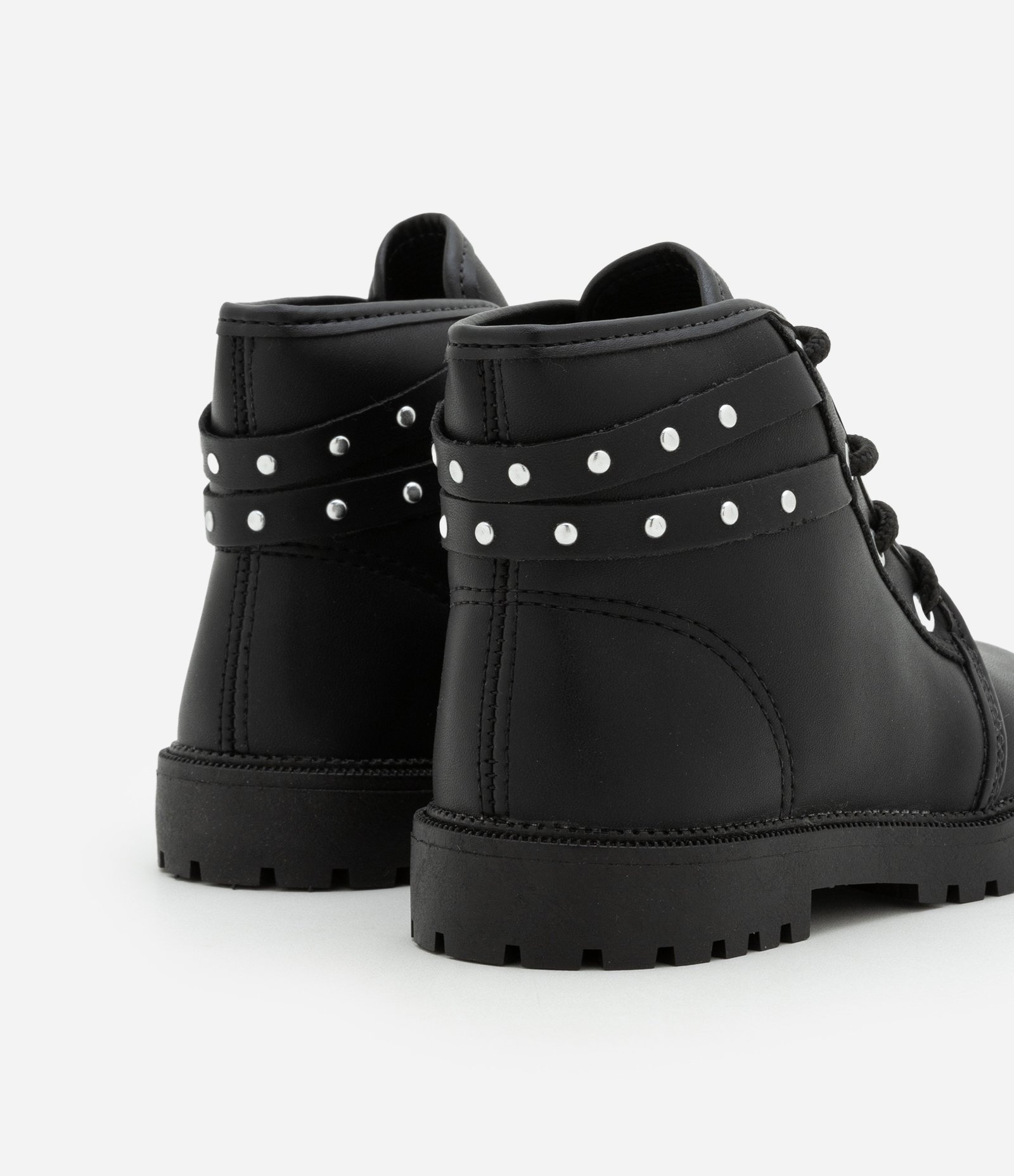 Bota Coturno Infantil com Detalhe de Tachinhas Molekinha - Tam 20 a 25 Preto 3