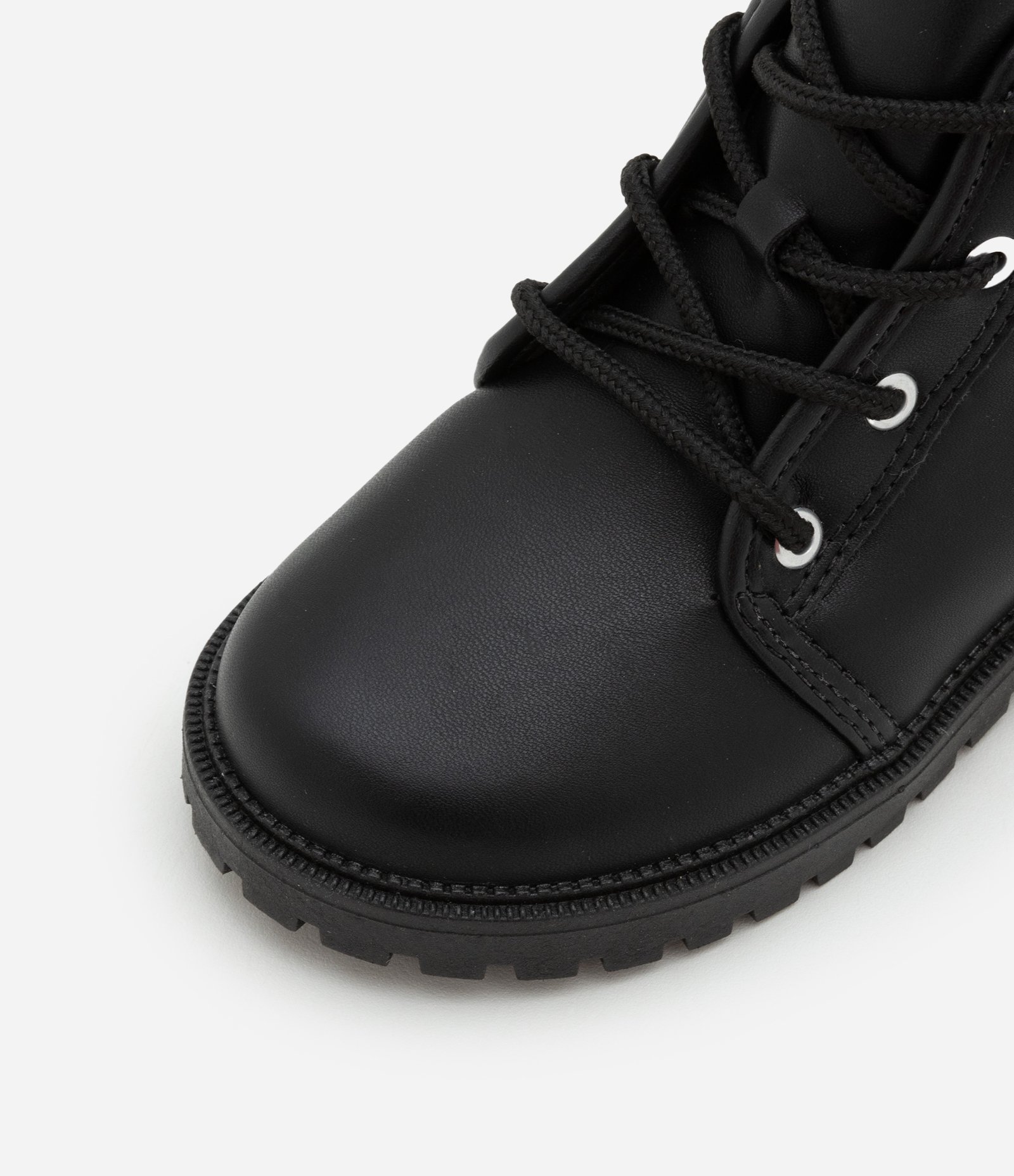 Bota Coturno Infantil com Detalhe de Tachinhas Molekinha - Tam 20 a 25 Preto 4