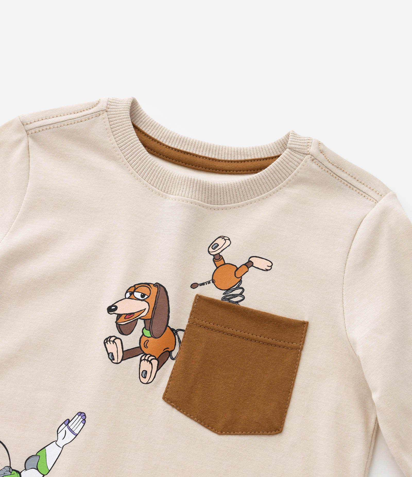 Camiseta Infantil com Bolsinho e Estampa Toy Story - Tam 2 a 6 Anos Bege 5