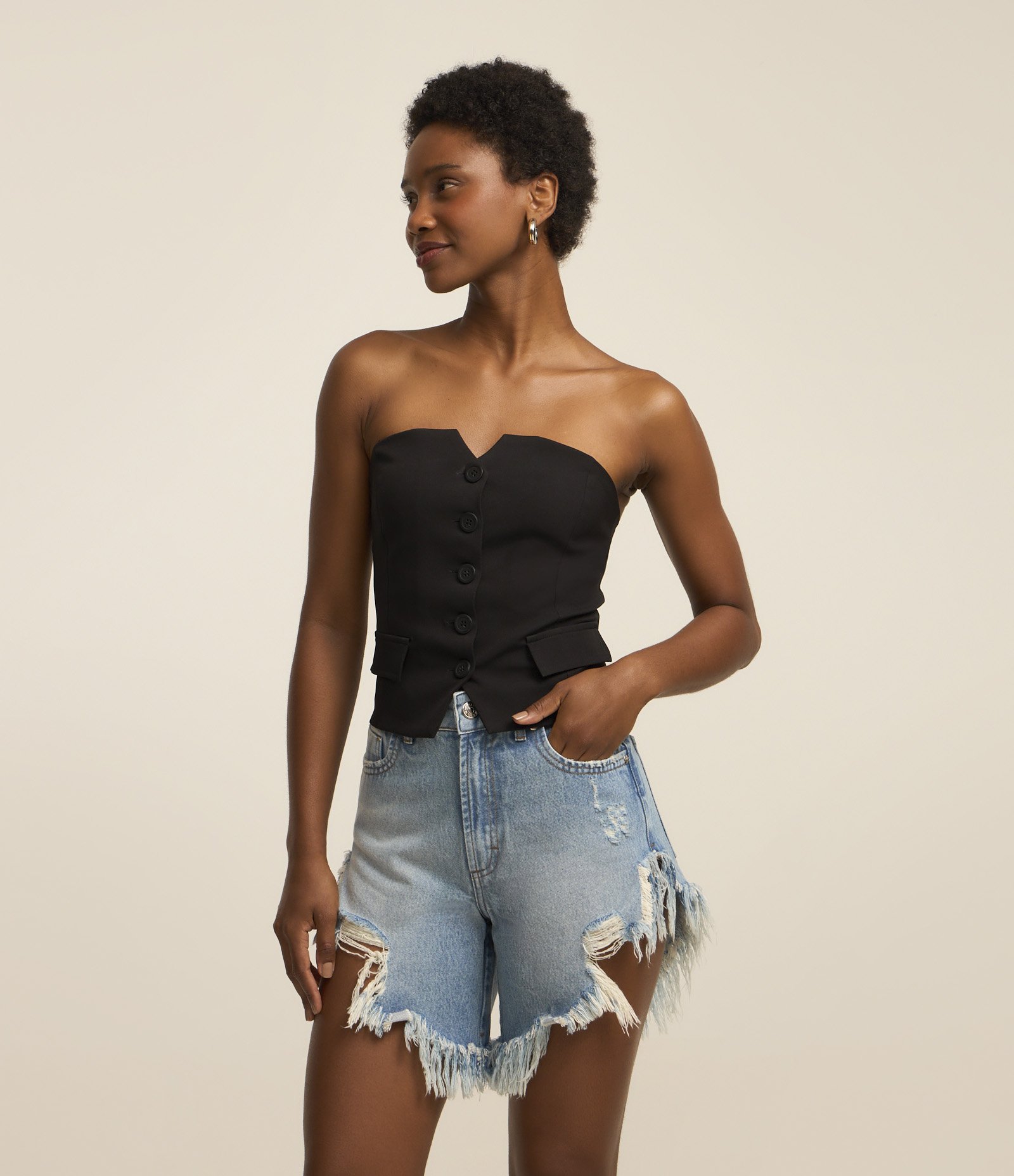 Bermuda Jeans Destroyer com Barra Desfiada Azul 1