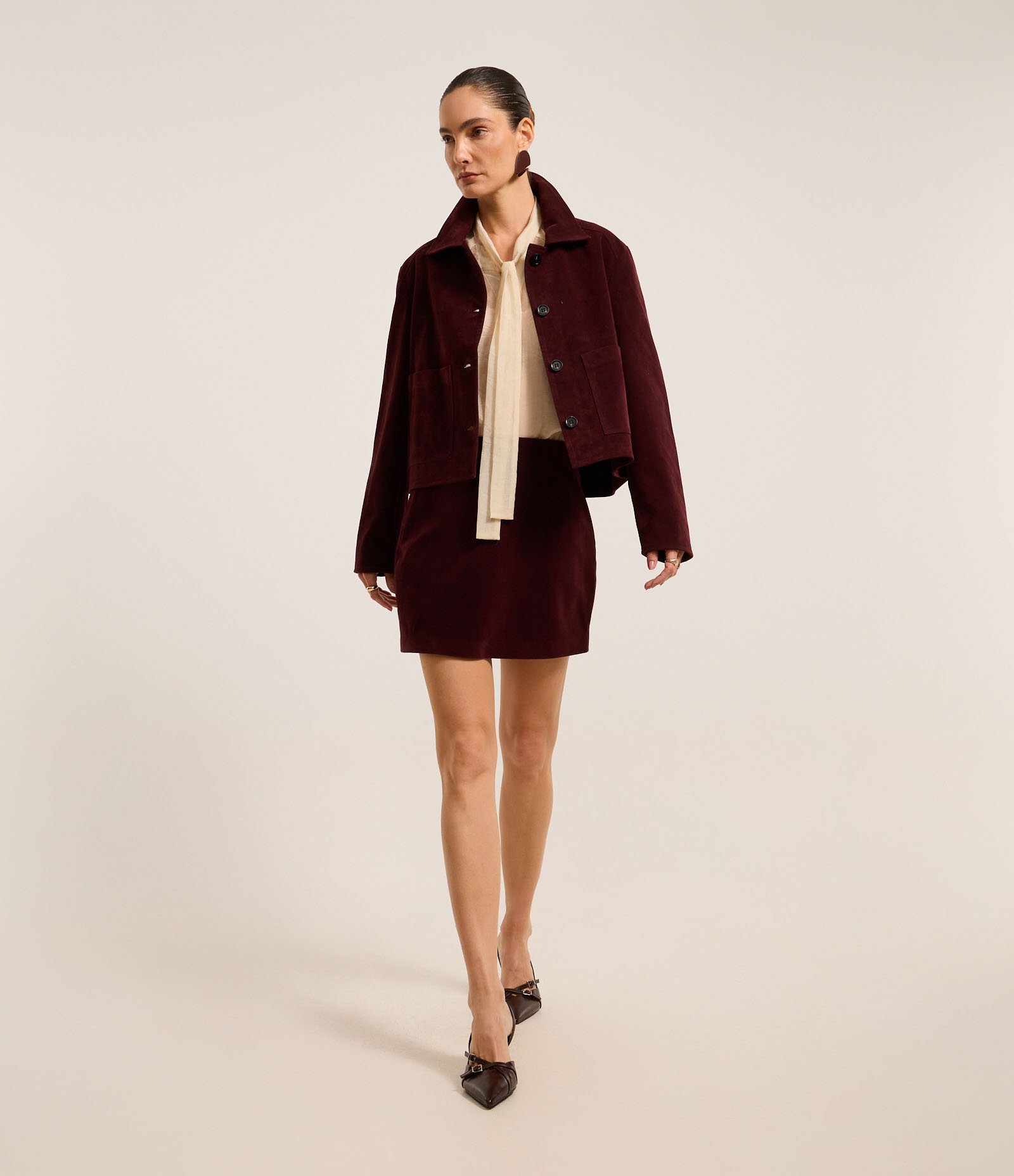 Camisa Texturizada em Voal com Gola Laço Off White 2