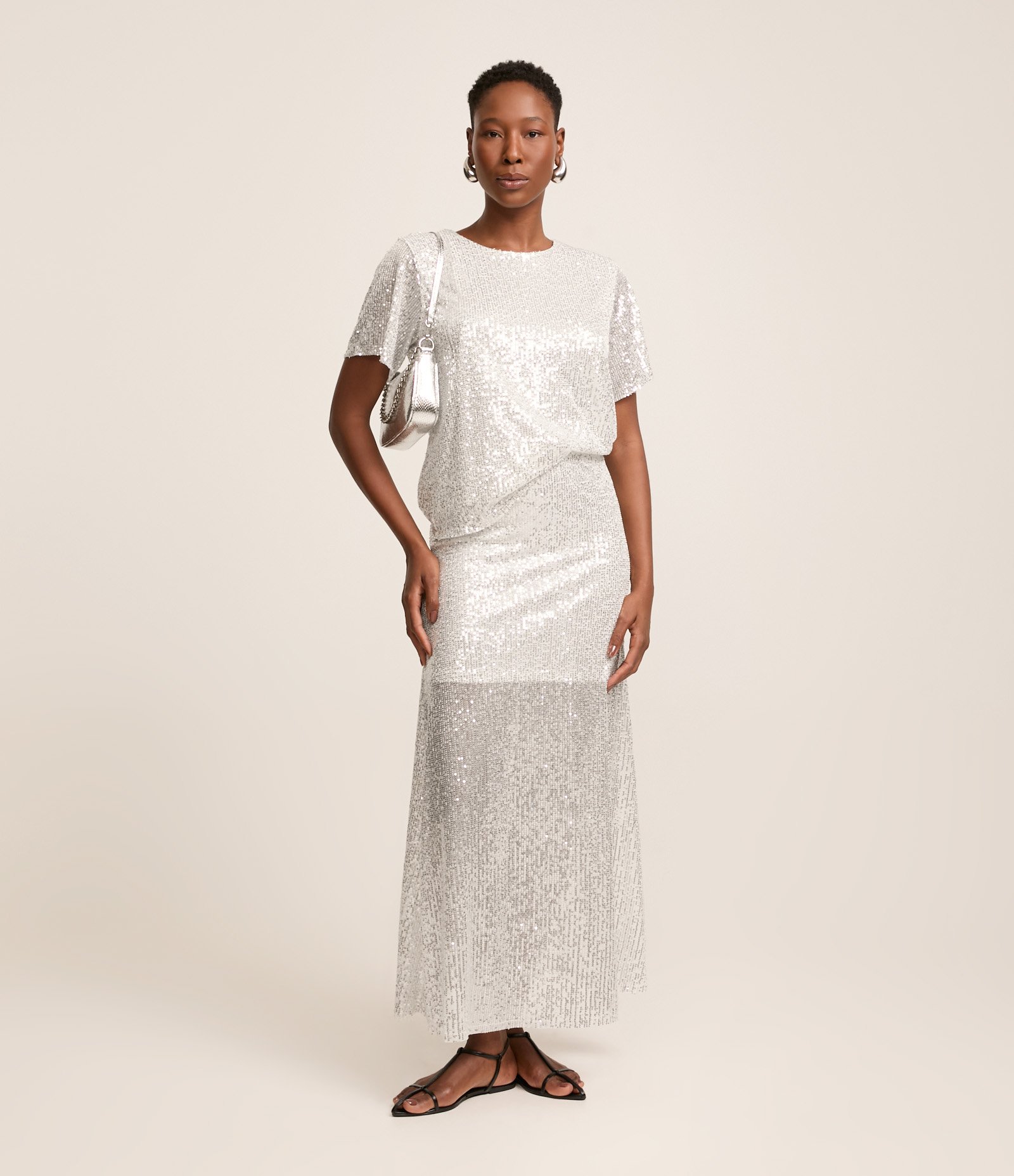 Blusa Ampla em Malha de Paetê Prata 2