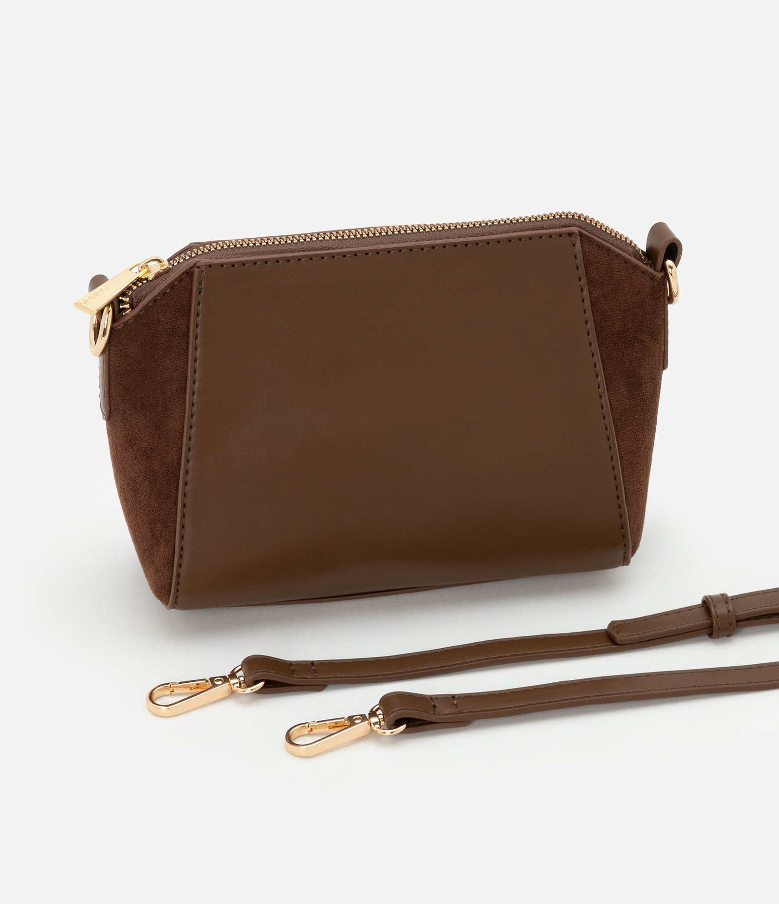 Bolsa Transversal com Fechamento por Zíper Marrom Escuro 7