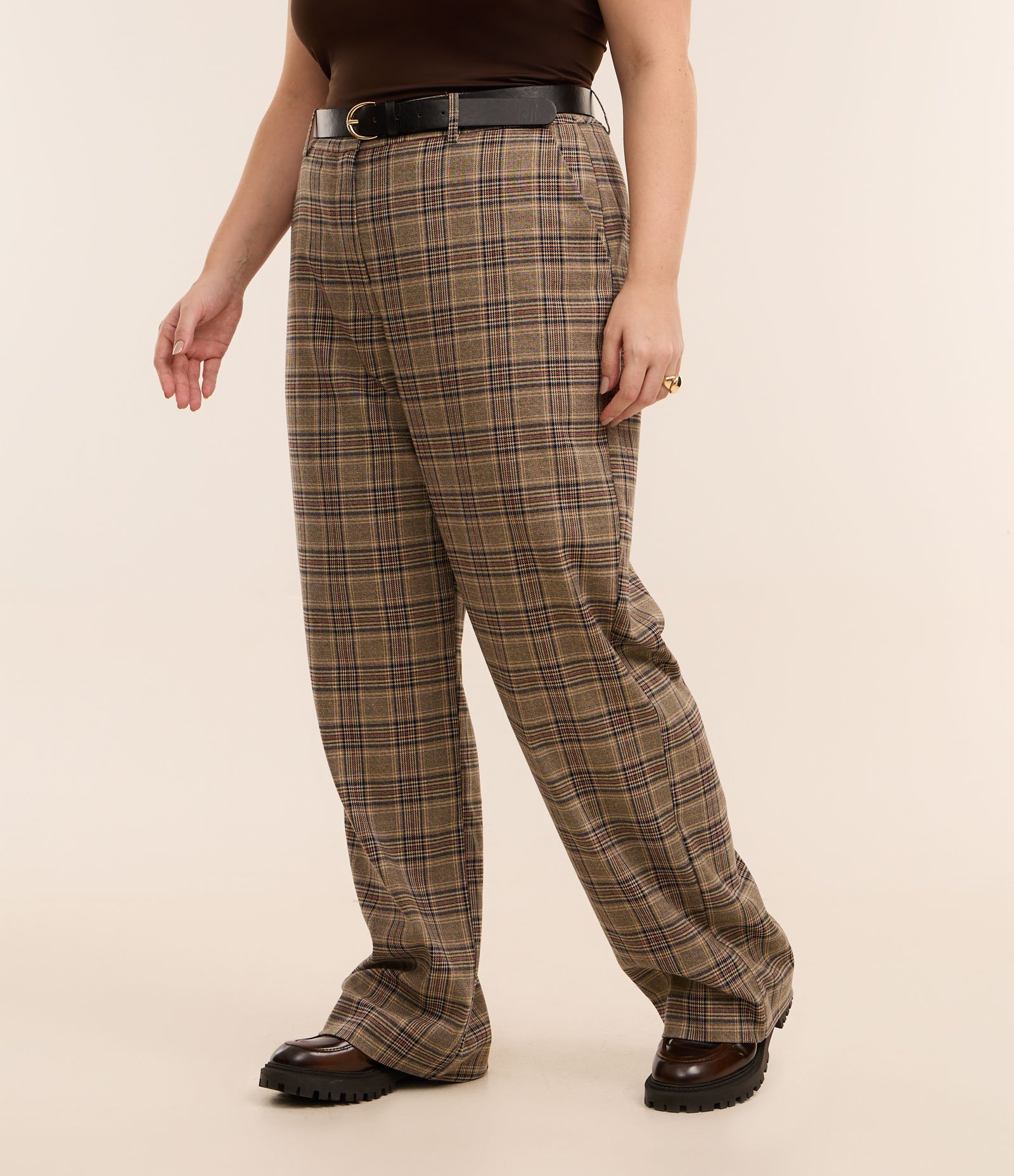 Calça Reta Alfaiataria Xadrez com Cinto Curve & Plus Size Marrom/Cinza 2