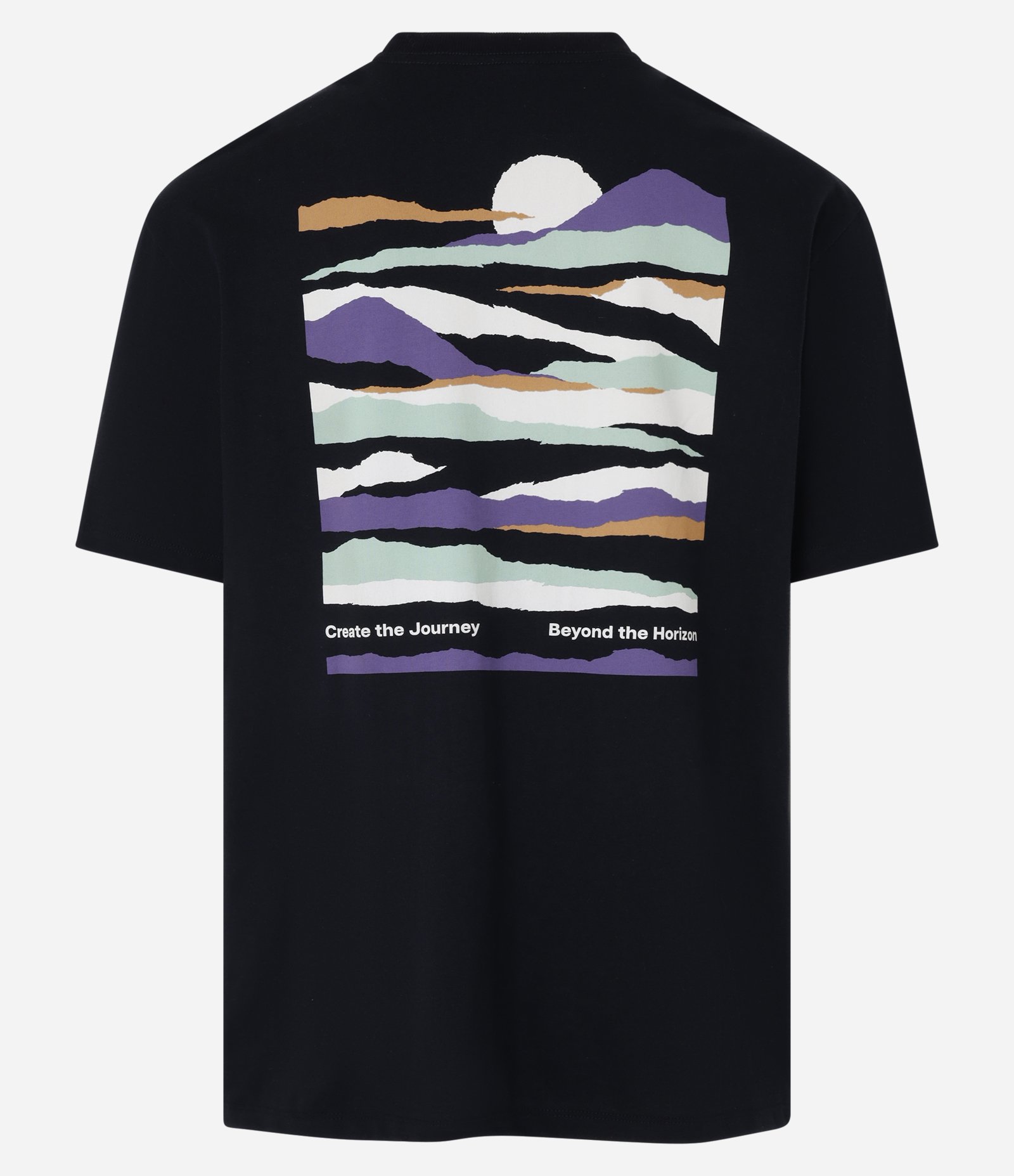 Camiseta Relaxed em Algodão com Estampa de Montanha Preto 8