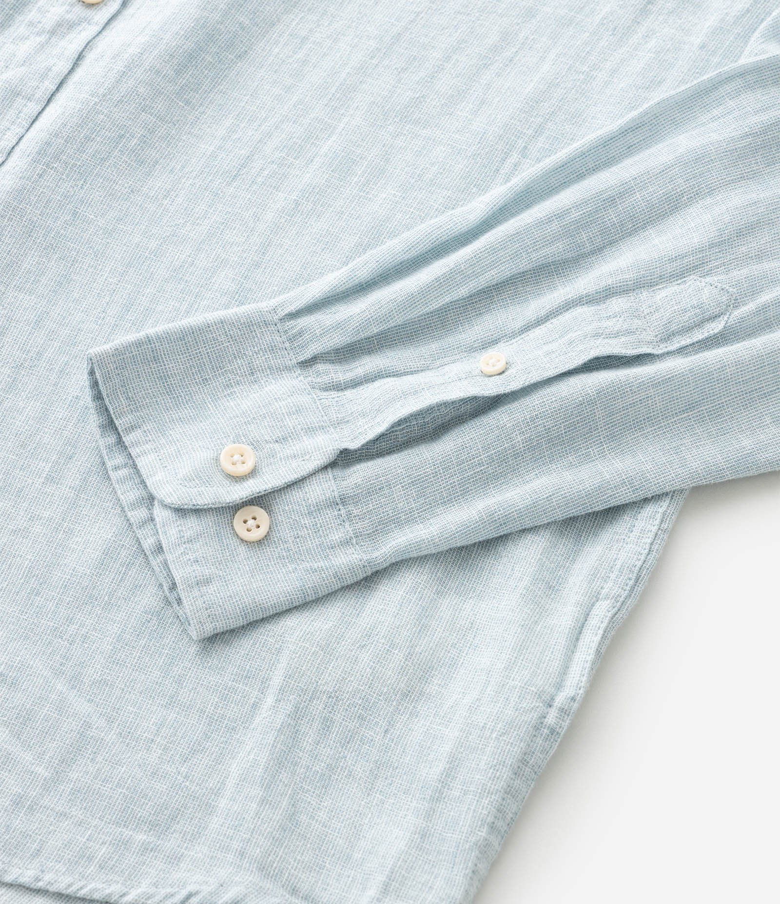 Camisa Regular em Linho e Gola Colarinho Azul Turmalina 9