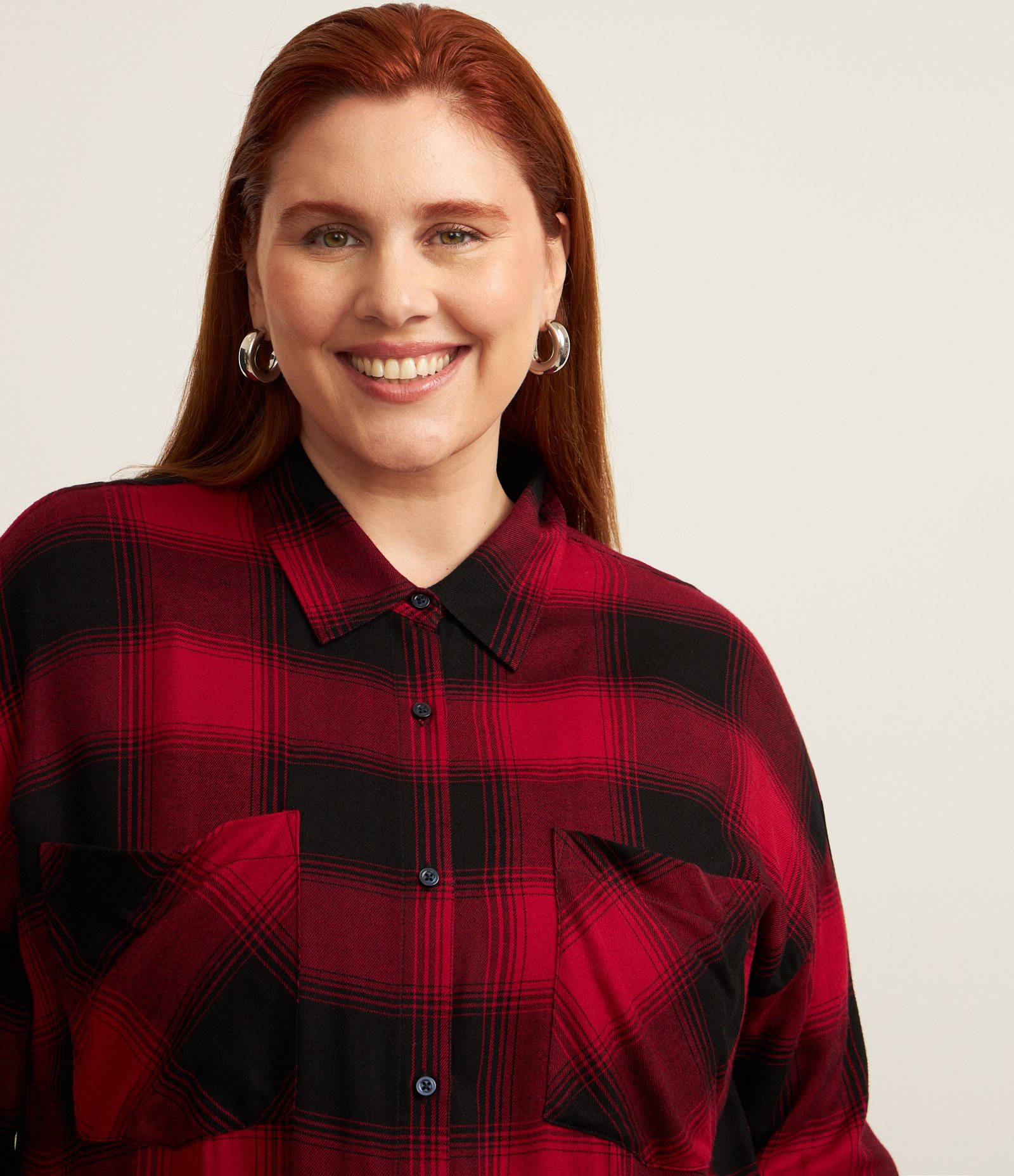 Camisa em Flanela Xadrez Curve & Plus Size Vermelho 3